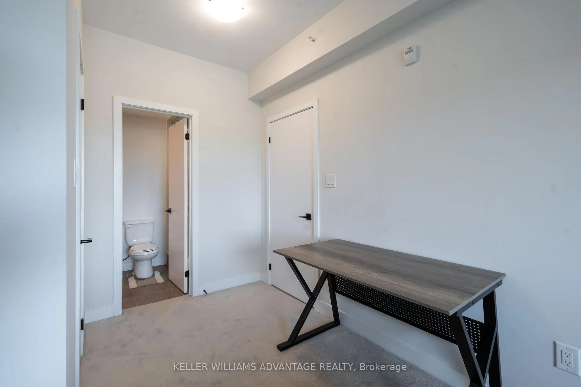 Photo 6 of Unit 104, 4 Spice Way, Barrie, Innis-Shore — HOMEH
