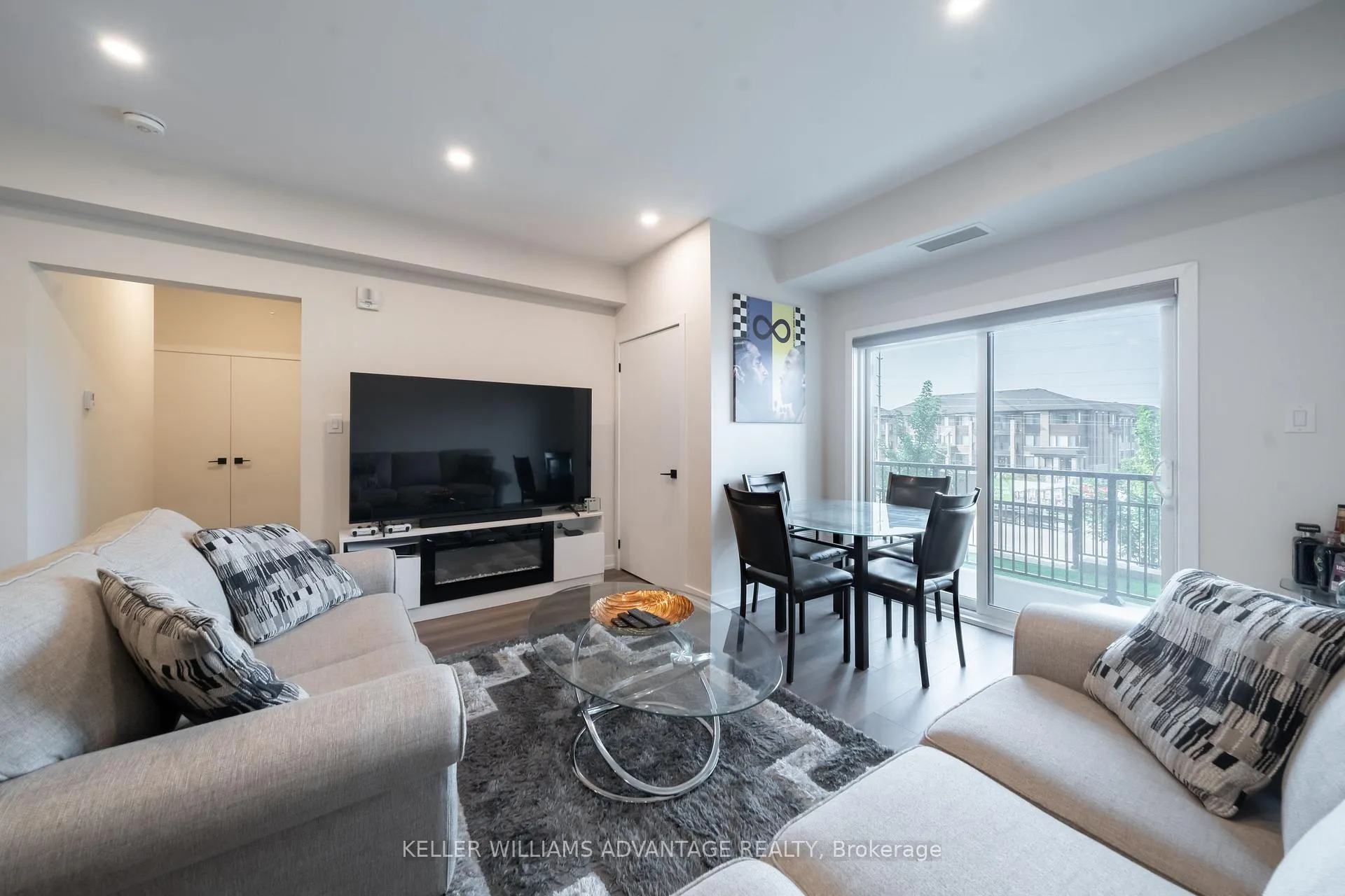 Photo 12 of Unit 104, 4 Spice Way, Barrie, Innis-Shore — HOMEH