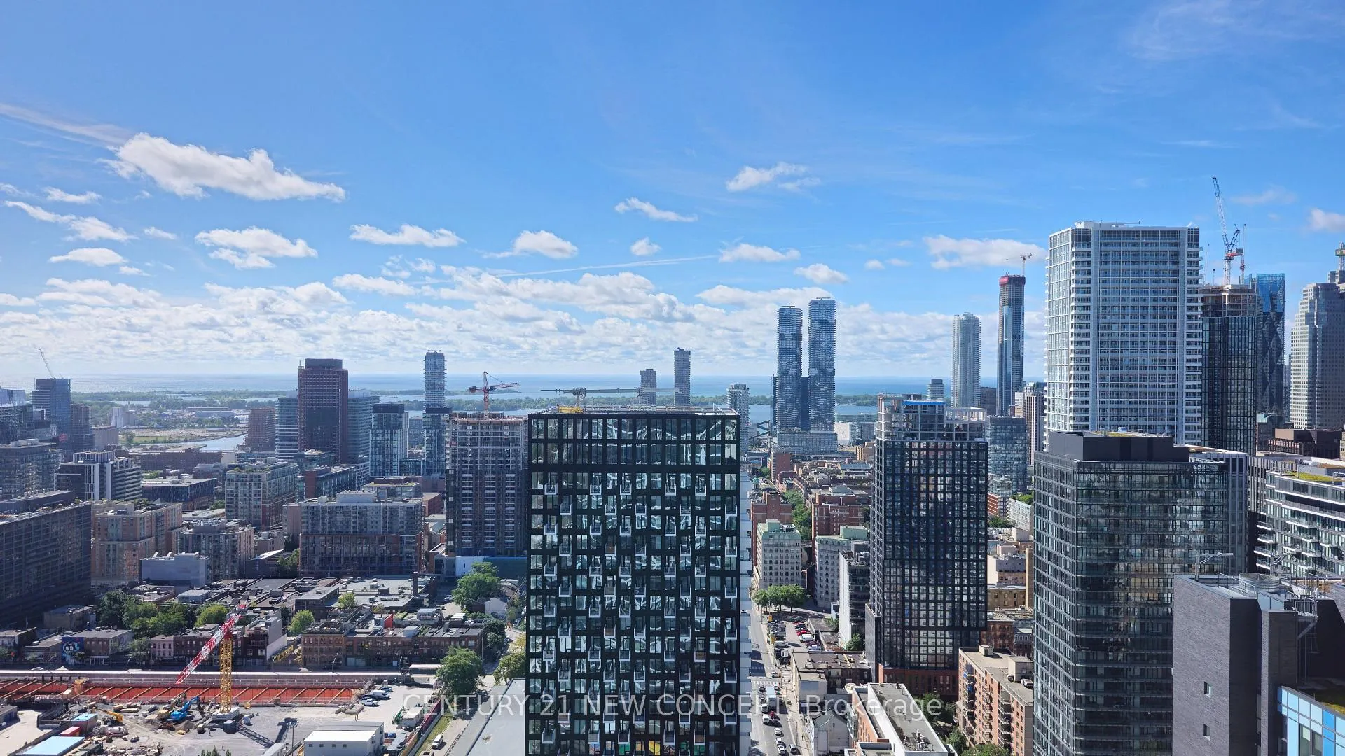 Front of Unit 4209, 181 Dundas Street E