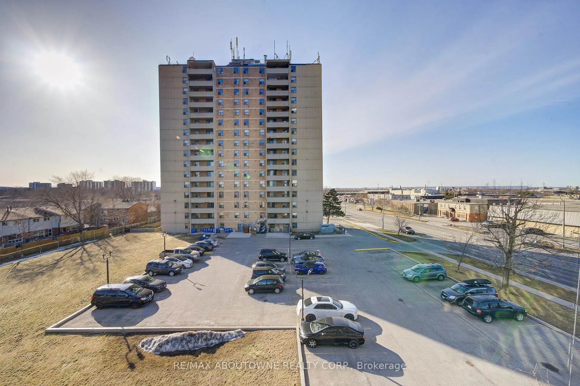 Photo 43 of Unit 306, 2782 Barton Street E, Hamilton, Riverdale — HOMEH