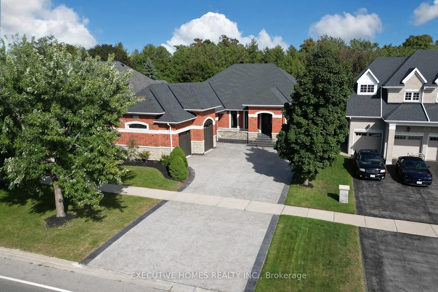 Front of 3693 Cochrane Street