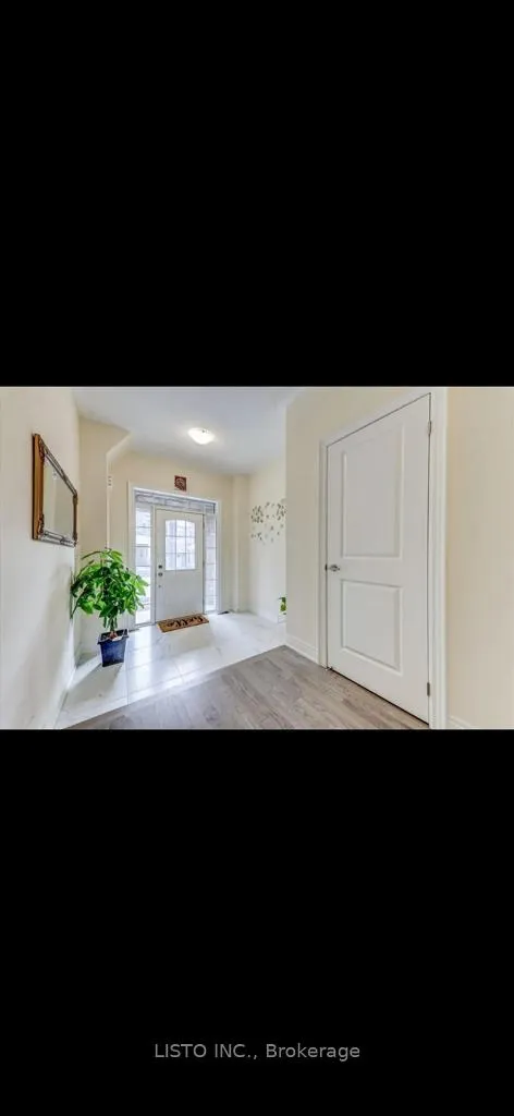 Photo 2 of Unit Bedroom #2, 12 Thomas Hope Lane, Markham, Cedarwood — HOMEH