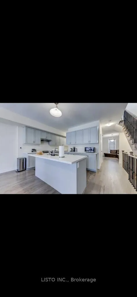 Photo 4 of Unit Bedroom #2, 12 Thomas Hope Lane, Markham, Cedarwood — HOMEH