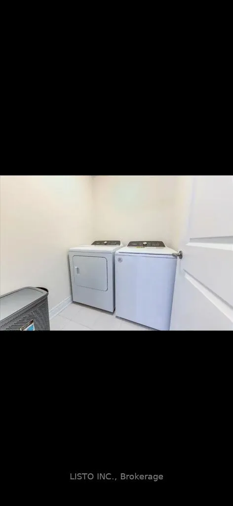Photo 16 of Unit Bedroom #2, 12 Thomas Hope Lane, Markham, Cedarwood — HOMEH