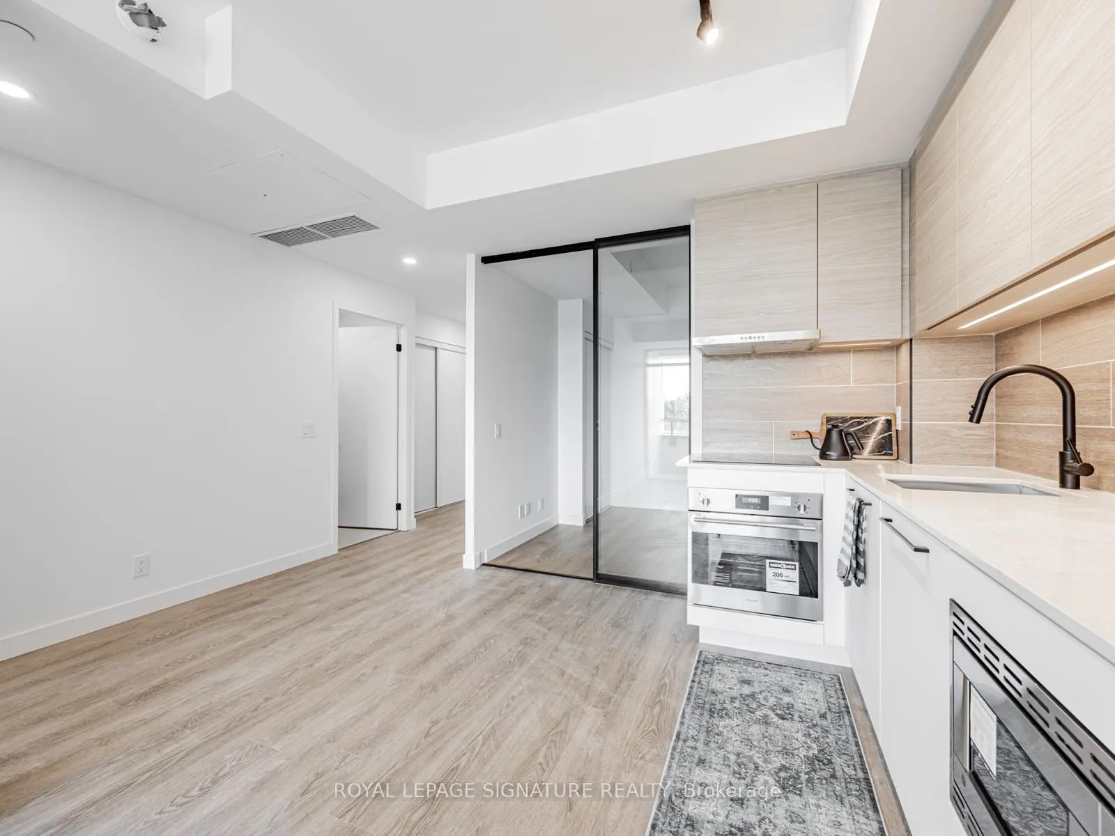 Photo 8 of Unit 416, 1050 Eastern Avenue, Toronto, The Beaches — HOMEH