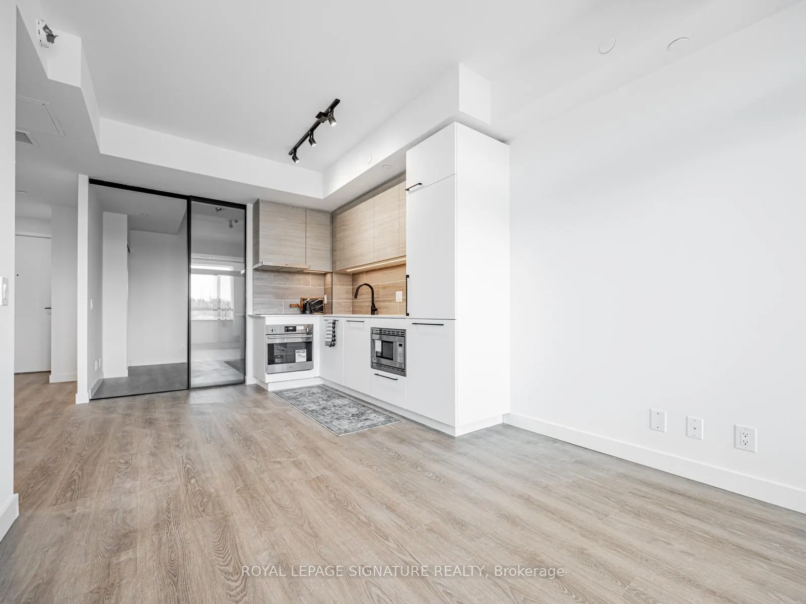 Photo 11 of Unit 416, 1050 Eastern Avenue, Toronto, The Beaches — HOMEH