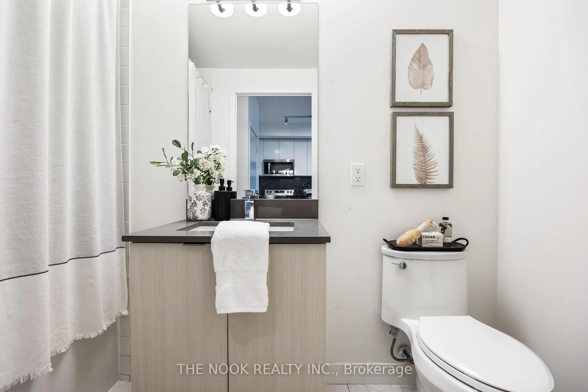 Photo 6 of Unit 417, 859 The Queensway, Etobicoke, Stonegate-Queensway — HOMEH