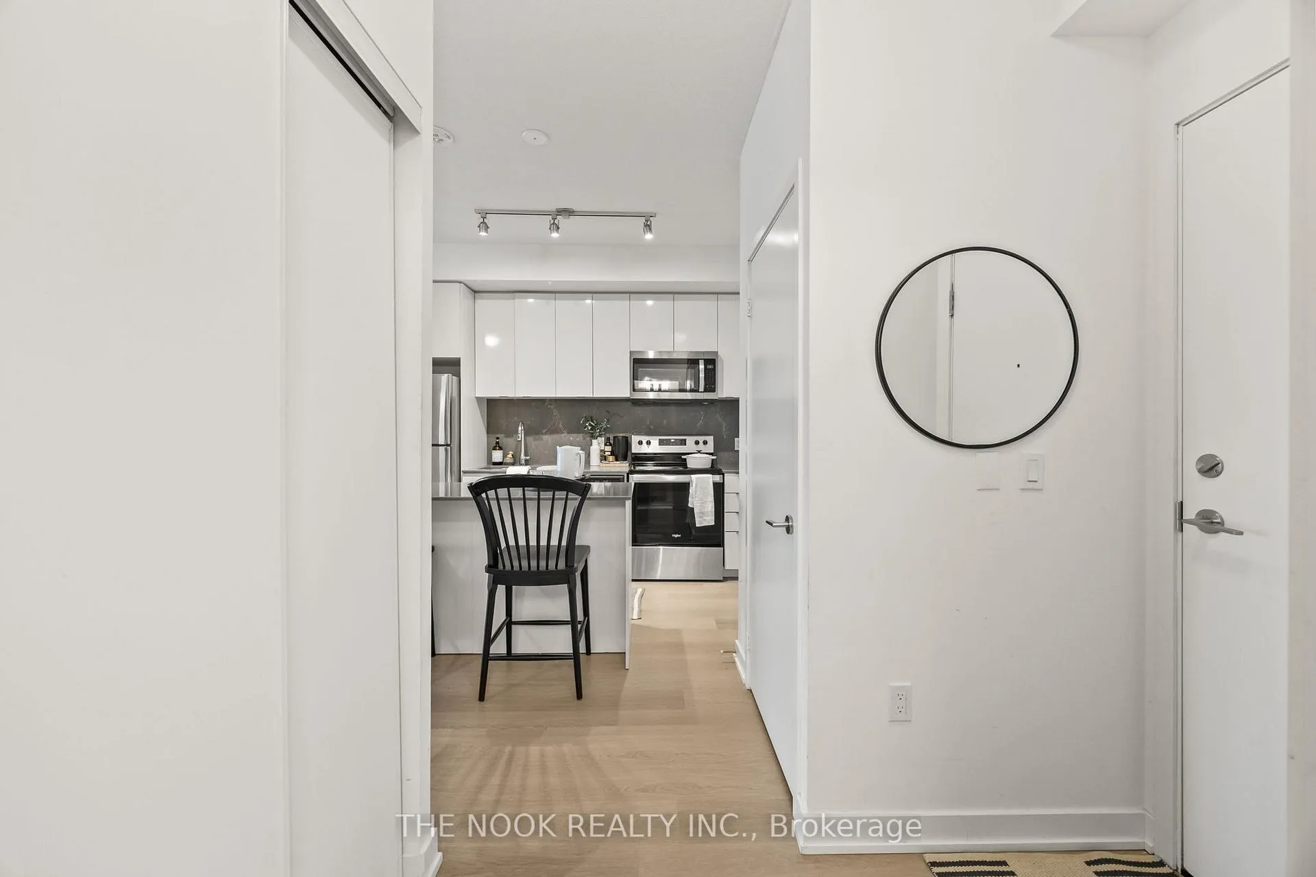 Photo 8 of Unit 417, 859 The Queensway, Etobicoke, Stonegate-Queensway — HOMEH