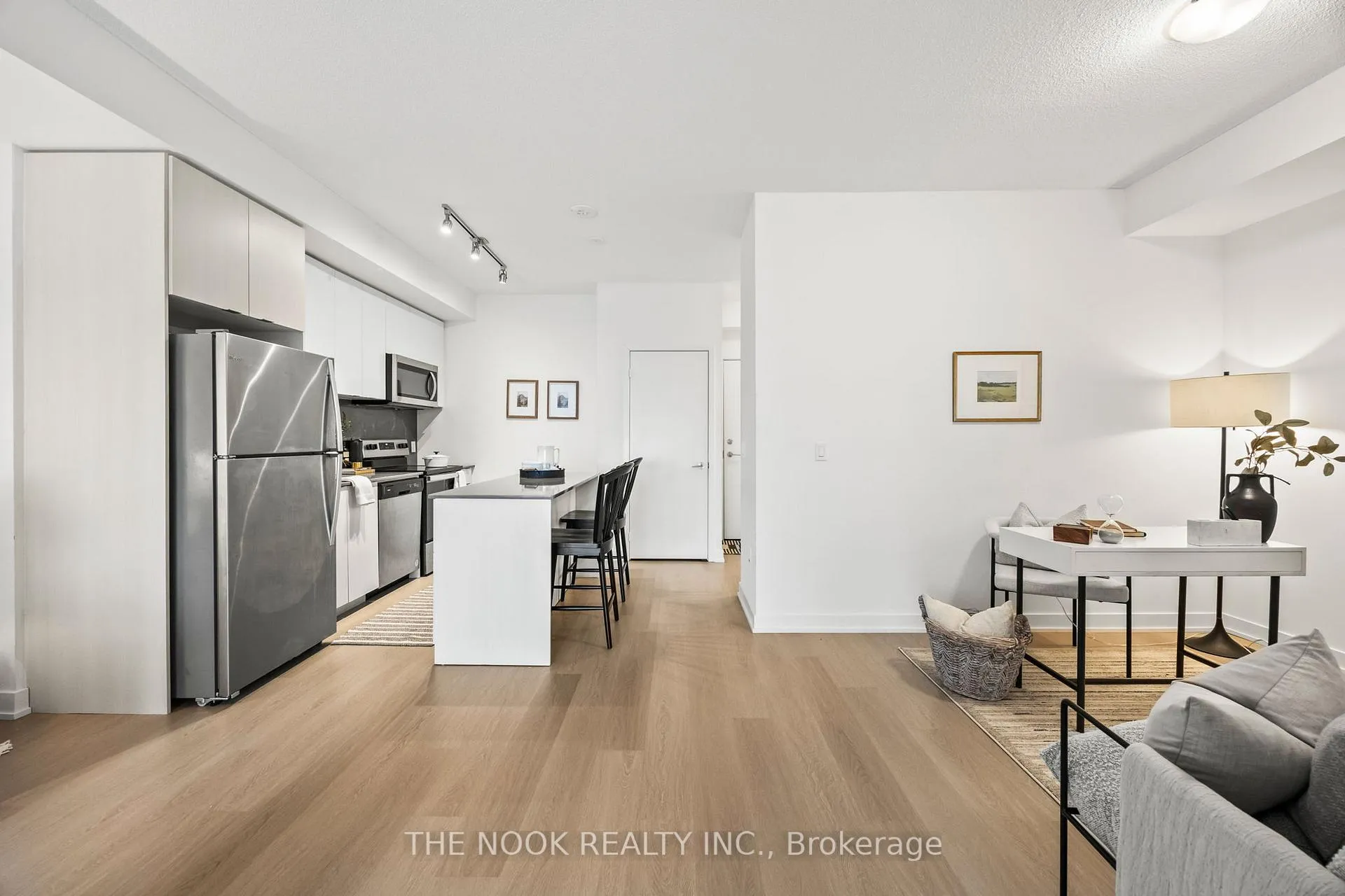 Photo 22 of Unit 417, 859 The Queensway, Etobicoke, Stonegate-Queensway — HOMEH