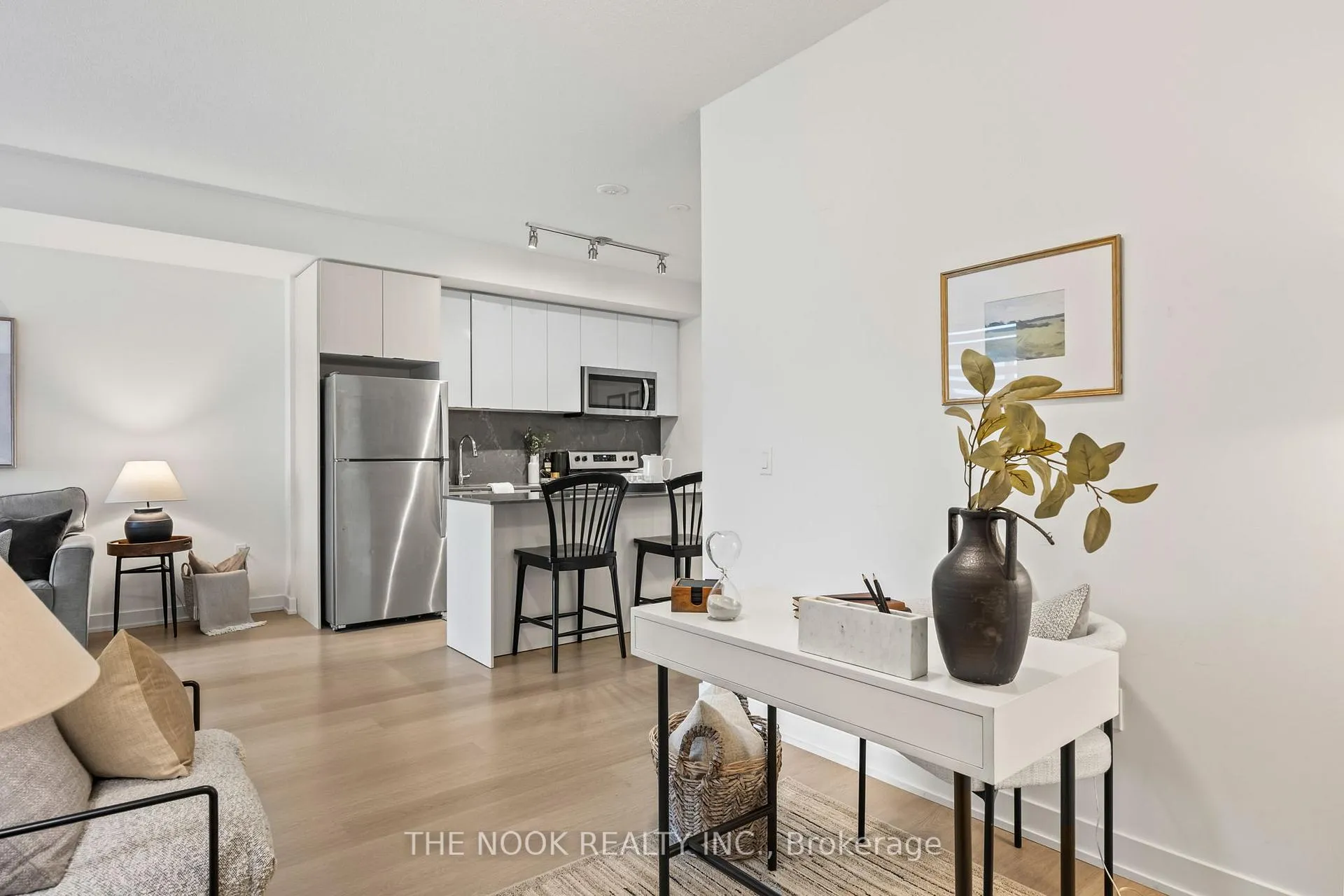 Photo 24 of Unit 417, 859 The Queensway, Etobicoke, Stonegate-Queensway — HOMEH
