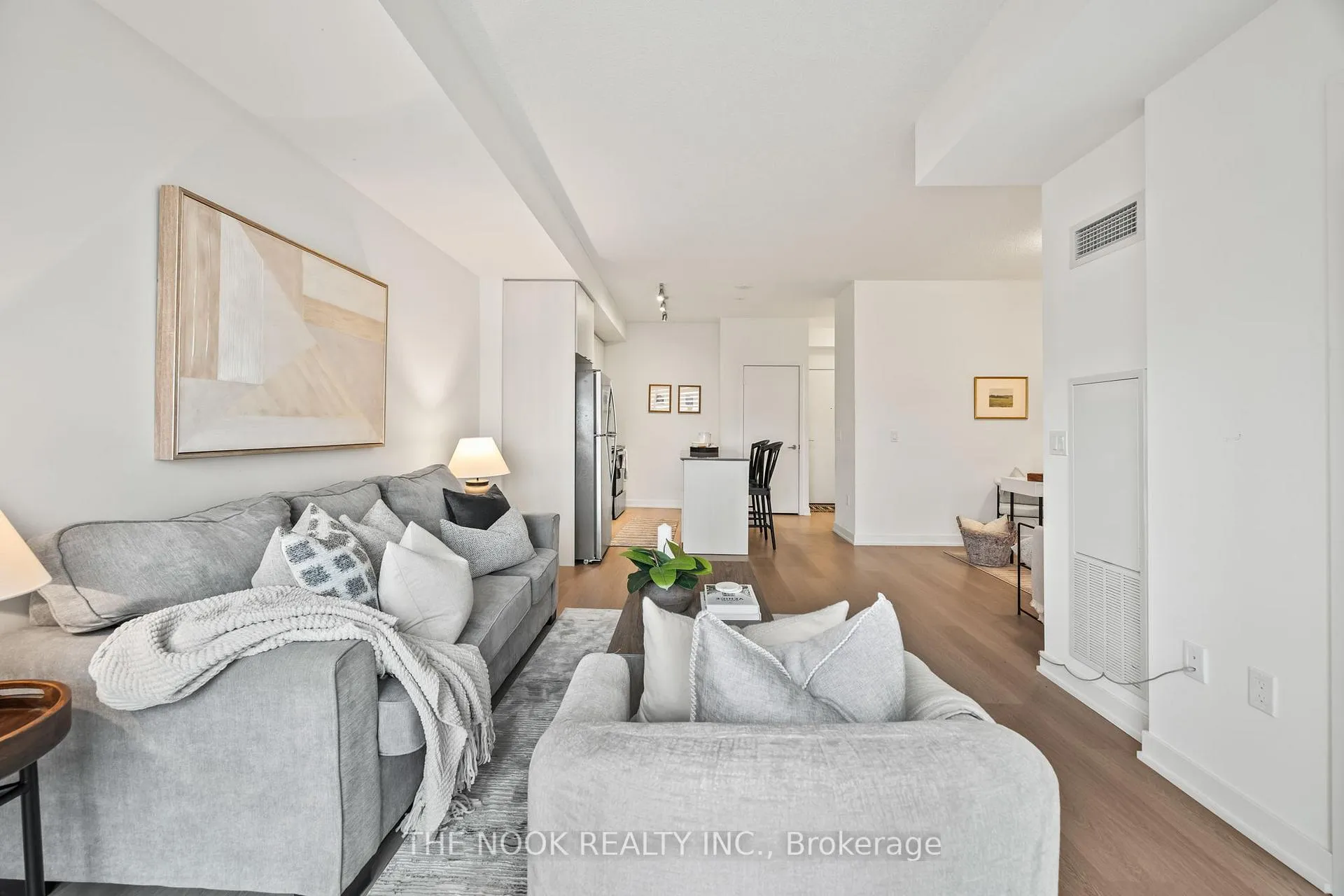 Photo 38 of Unit 417, 859 The Queensway, Etobicoke, Stonegate-Queensway — HOMEH