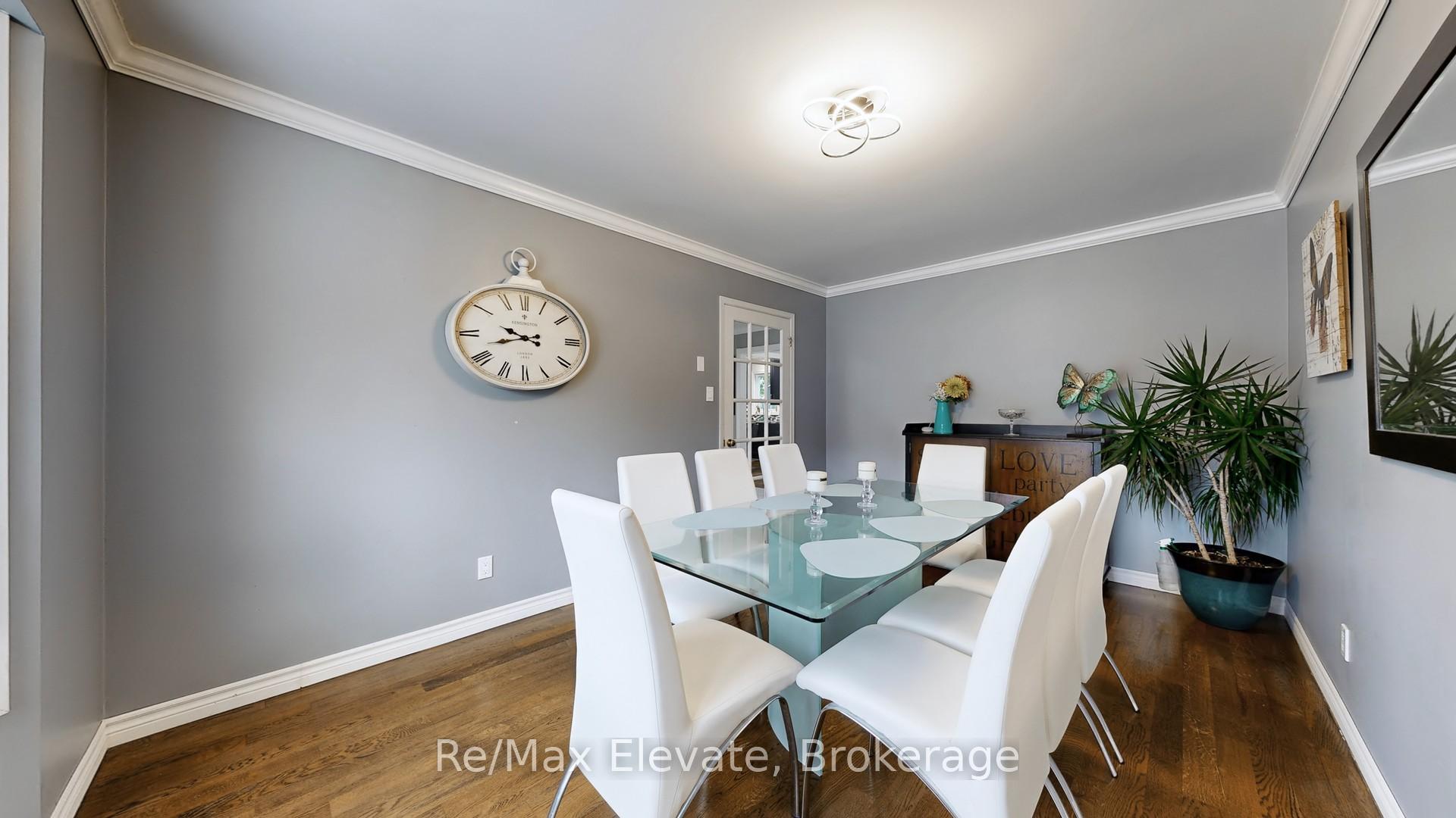 Photo 12 of 28 Kenny Crescent, Barrie, Letitia Heights — HOMEH