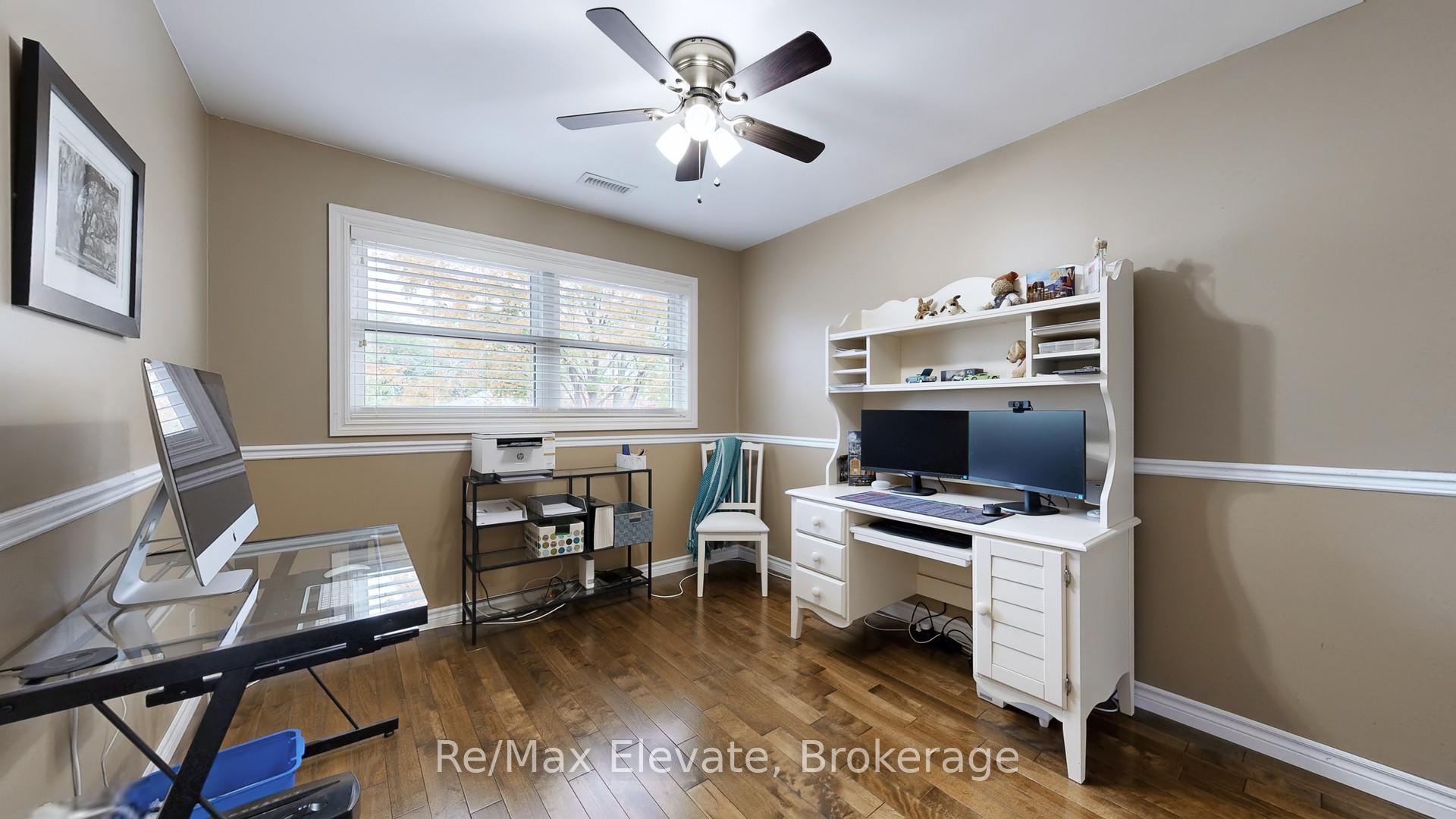 Photo 34 of 28 Kenny Crescent, Barrie, Letitia Heights — HOMEH