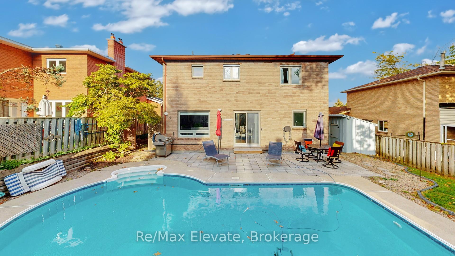 Photo 46 of 28 Kenny Crescent, Barrie, Letitia Heights — HOMEH