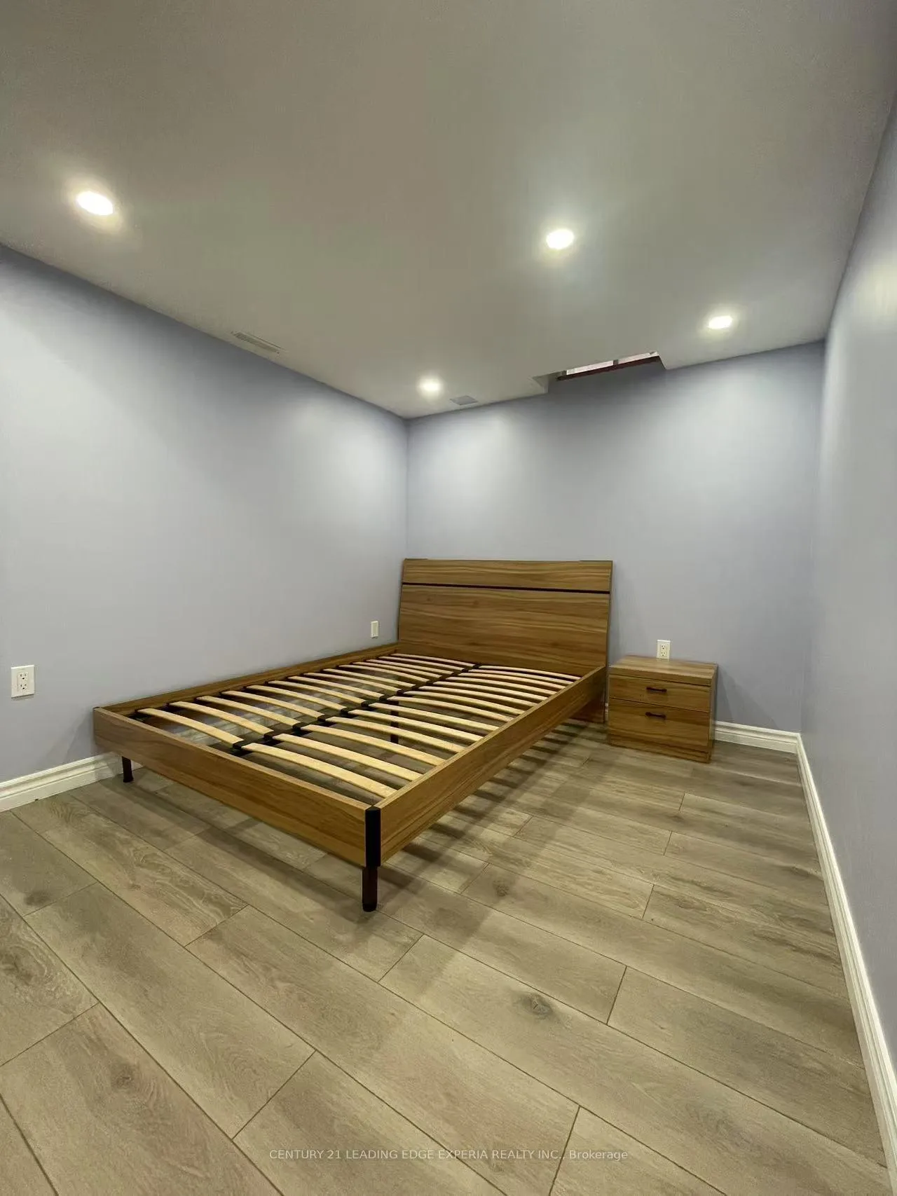 Photo 3 of Unit Lower Unit, 31 Wilfred Murison Avenue, Markham, Berczy — HOMEH