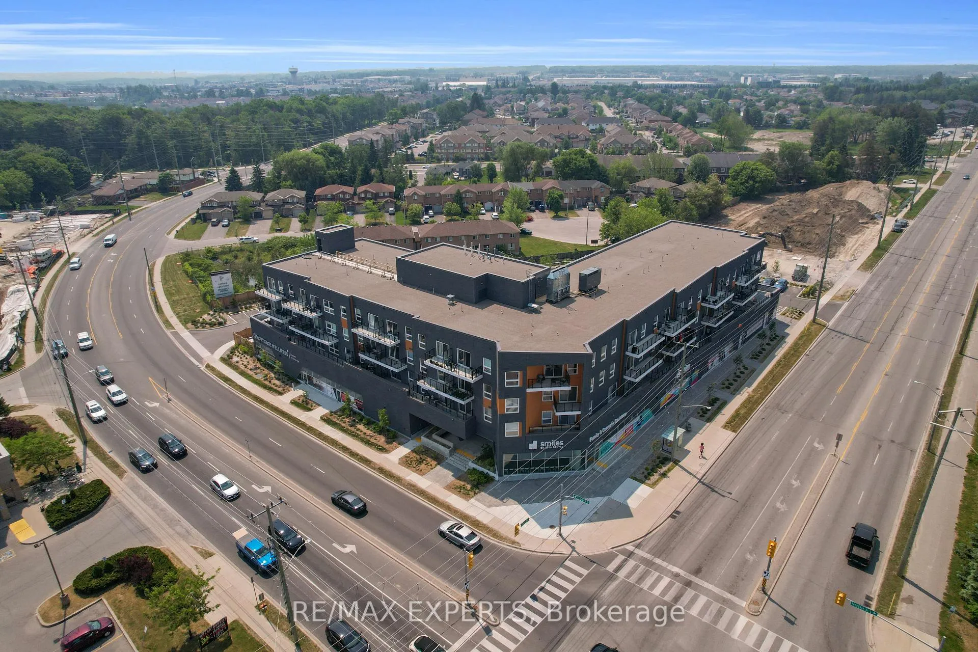 Photo 1 of Unit 209, 430 Essa Road, Barrie, Holly — HOMEH