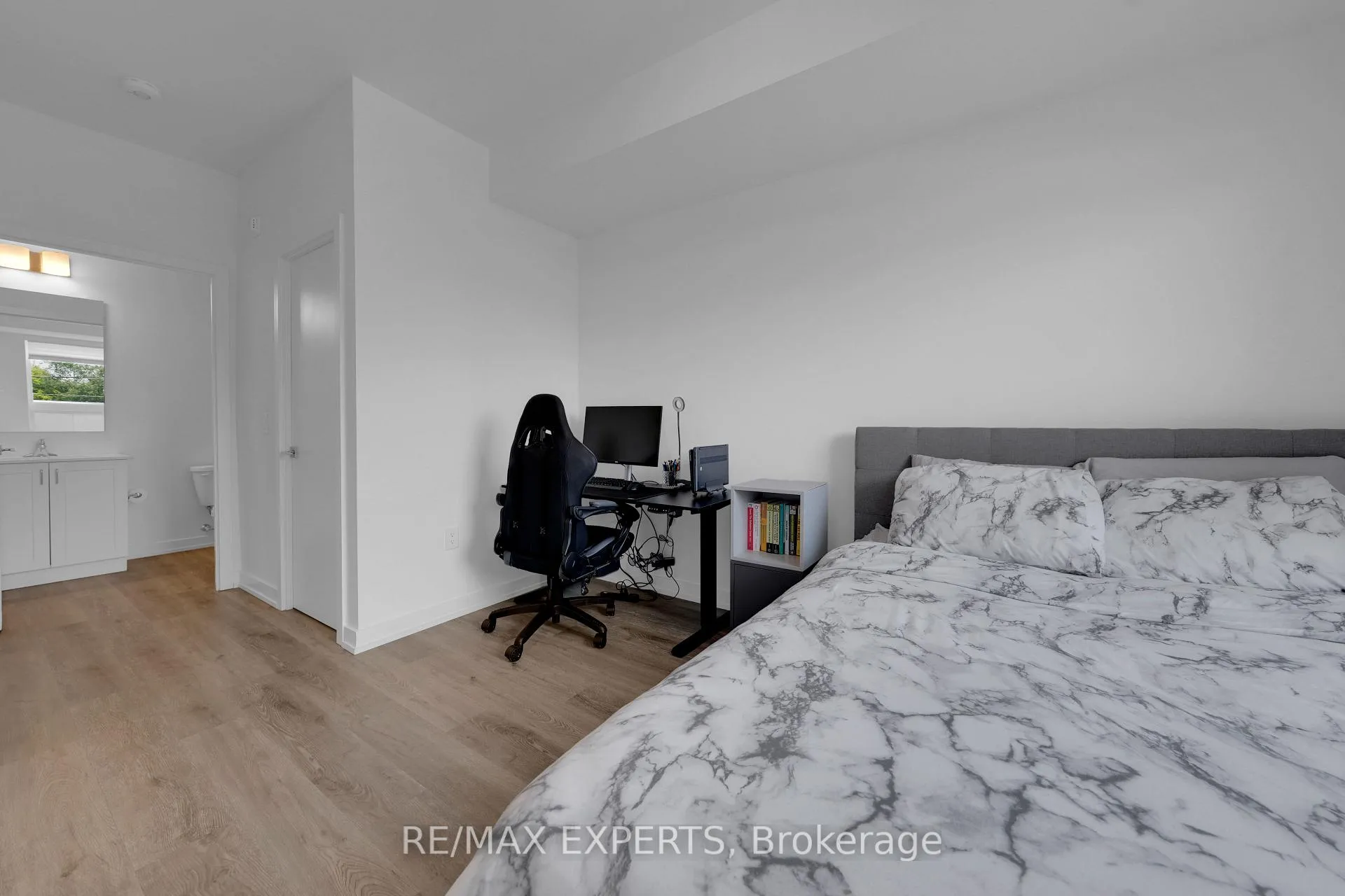 Photo 9 of Unit 209, 430 Essa Road, Barrie, Holly — HOMEH