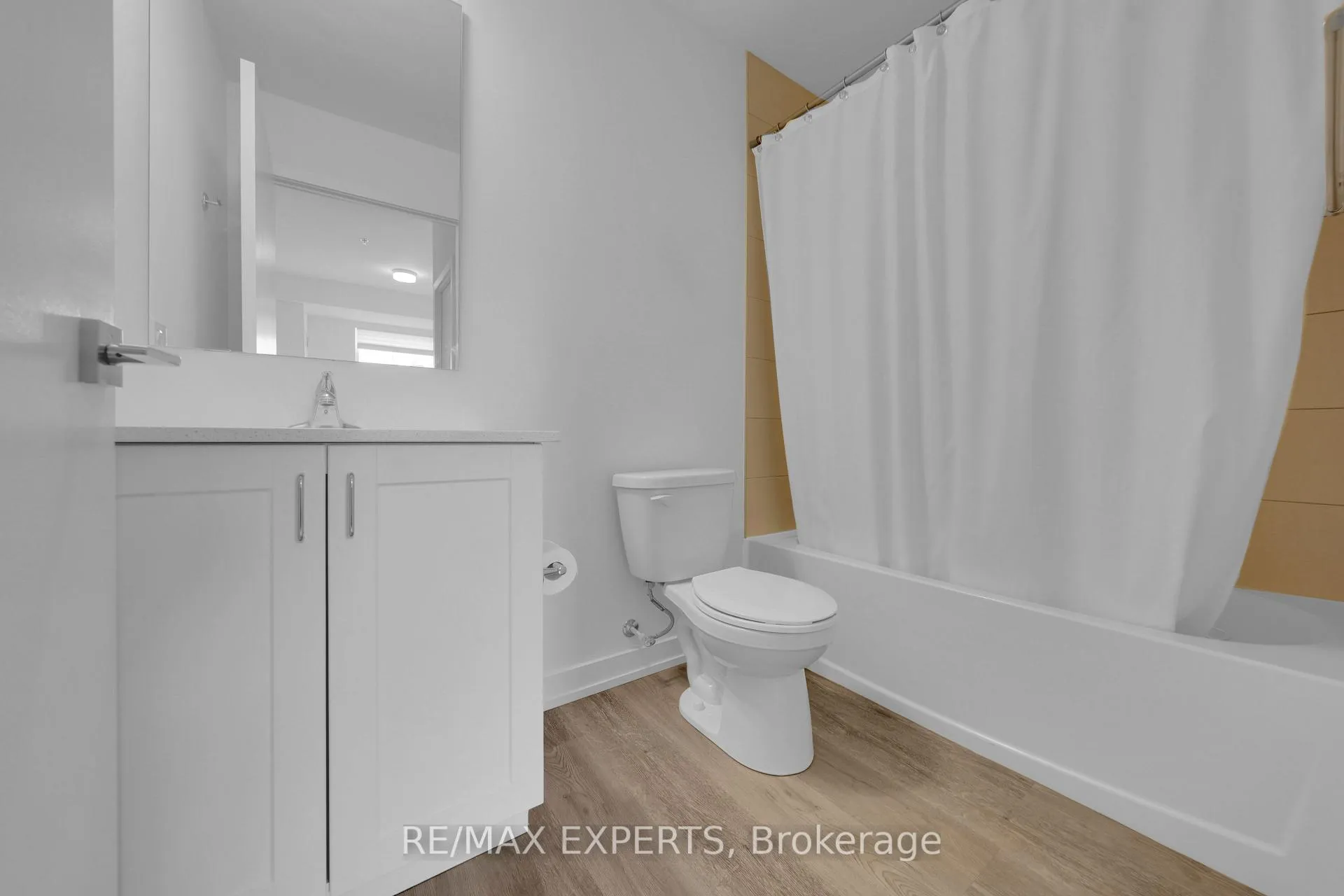Photo 10 of Unit 209, 430 Essa Road, Barrie, Holly — HOMEH