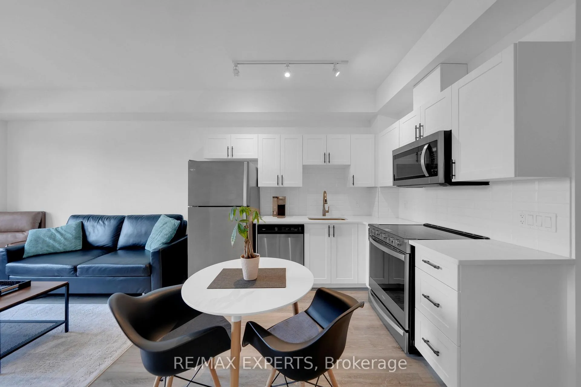 Photo 20 of Unit 209, 430 Essa Road, Barrie, Holly — HOMEH