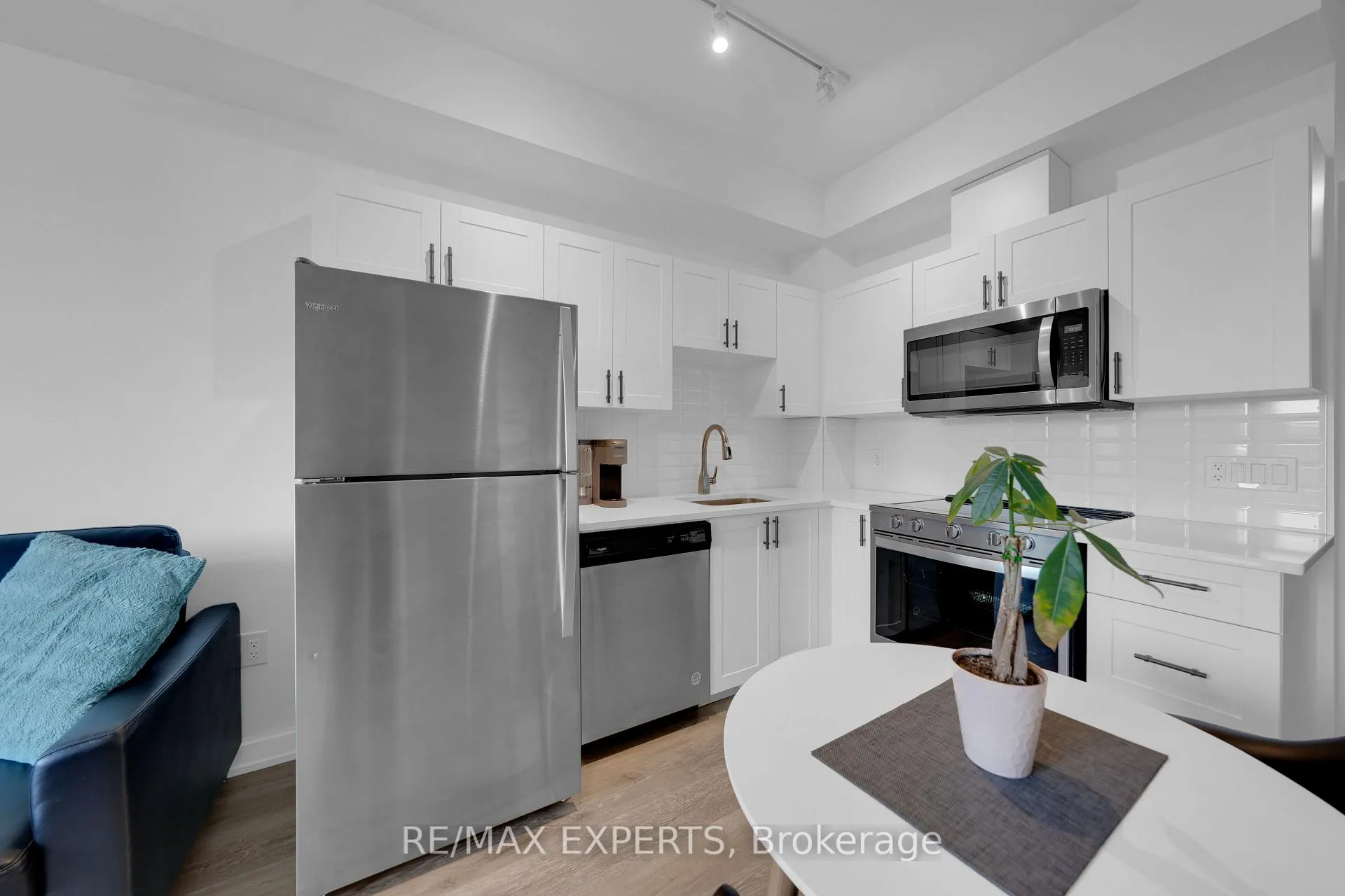 Photo 21 of Unit 209, 430 Essa Road, Barrie, Holly — HOMEH