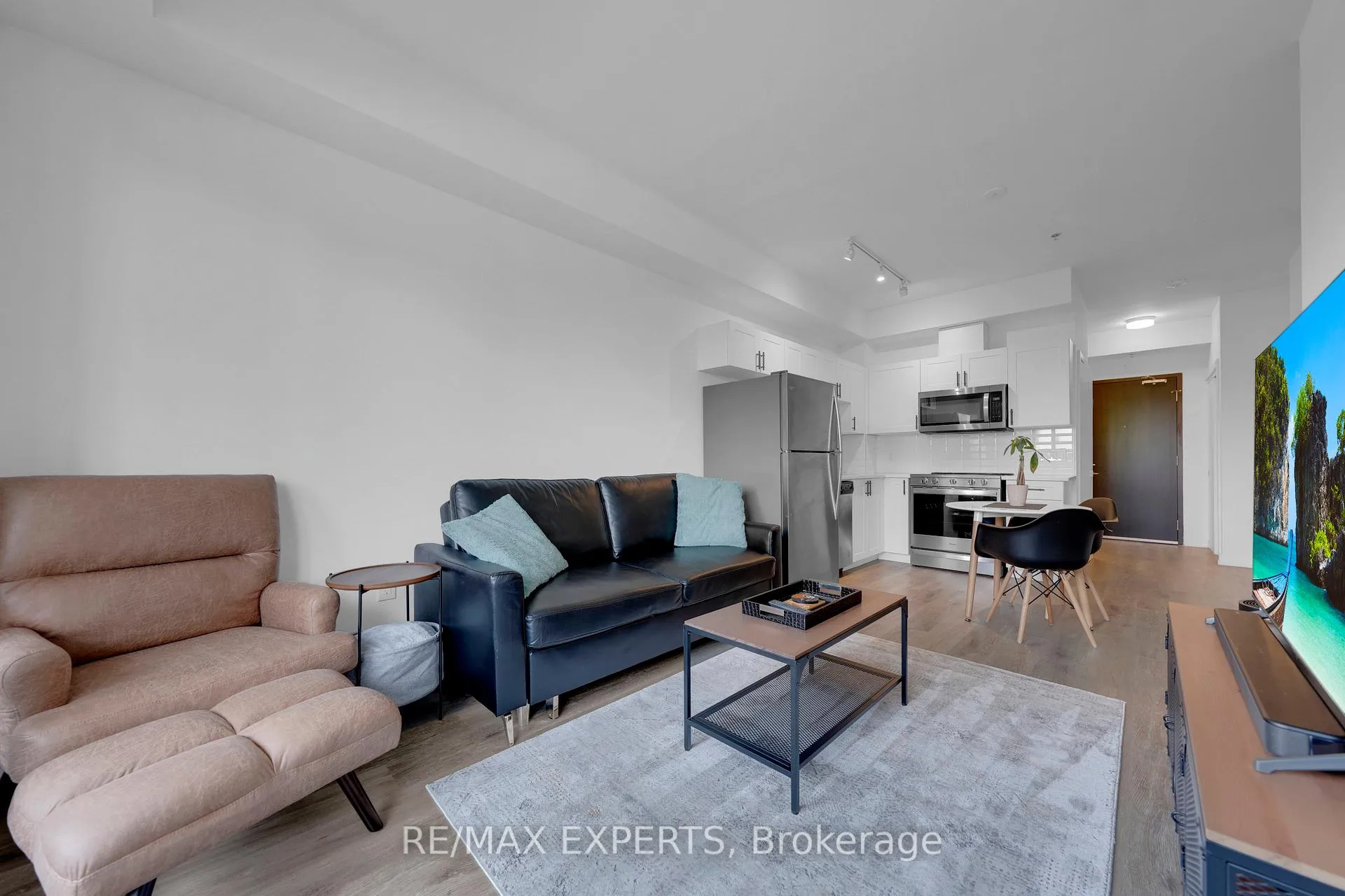 Photo 25 of Unit 209, 430 Essa Road, Barrie, Holly — HOMEH