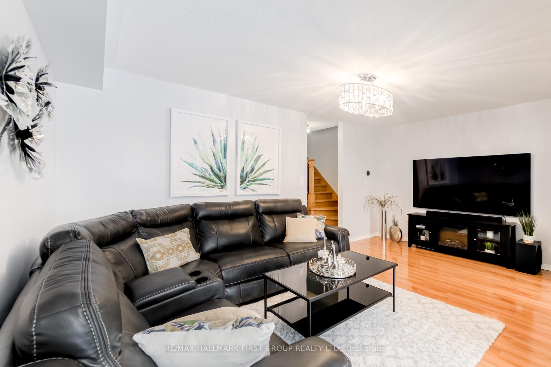 Photo 8 of 37 Abela Lane, Ajax, Central — HOMEH