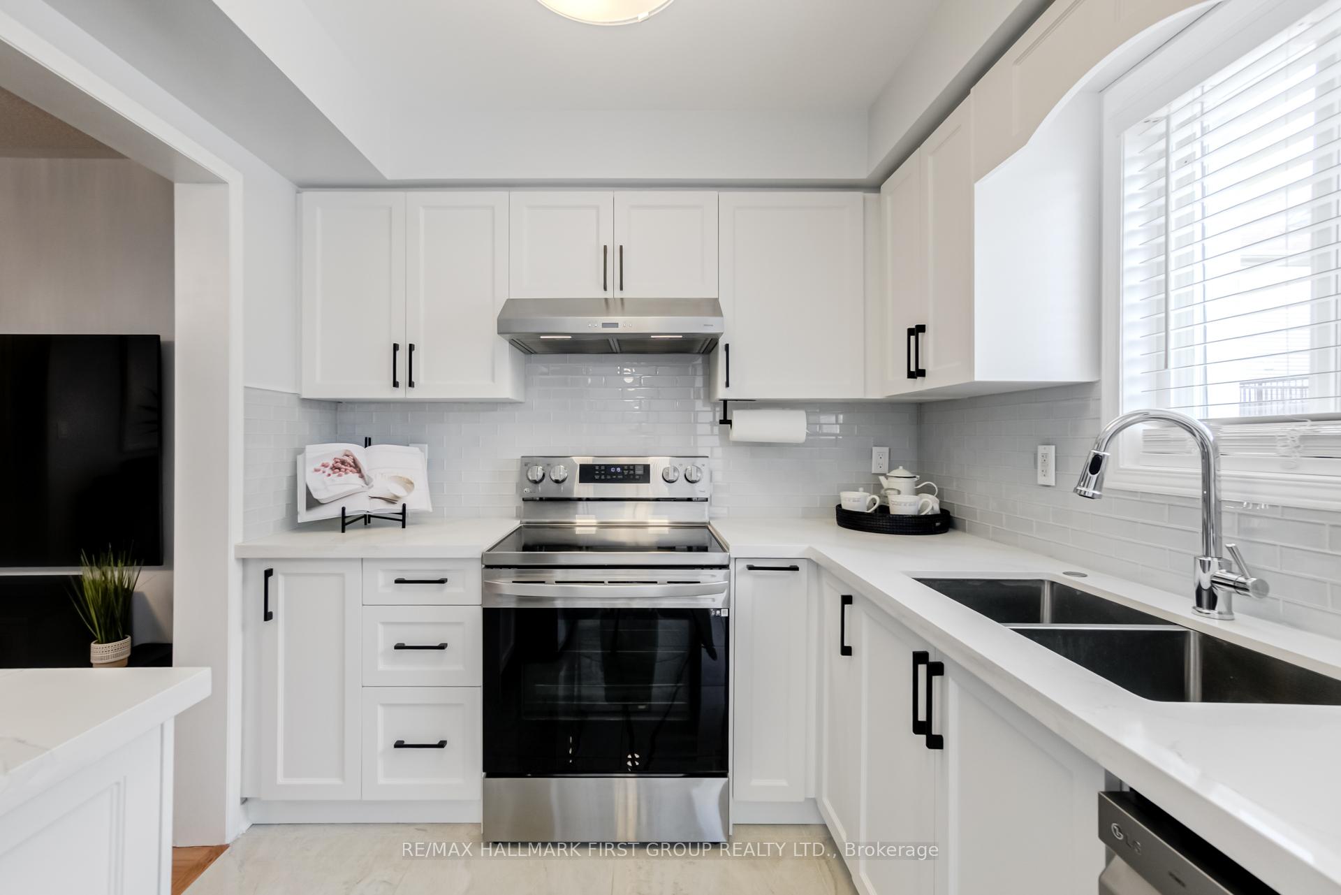 Photo 10 of 37 Abela Lane, Ajax, Central — HOMEH