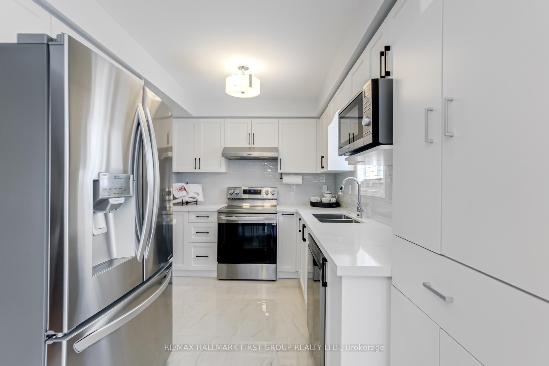 Photo 11 of 37 Abela Lane, Ajax, Central — HOMEH
