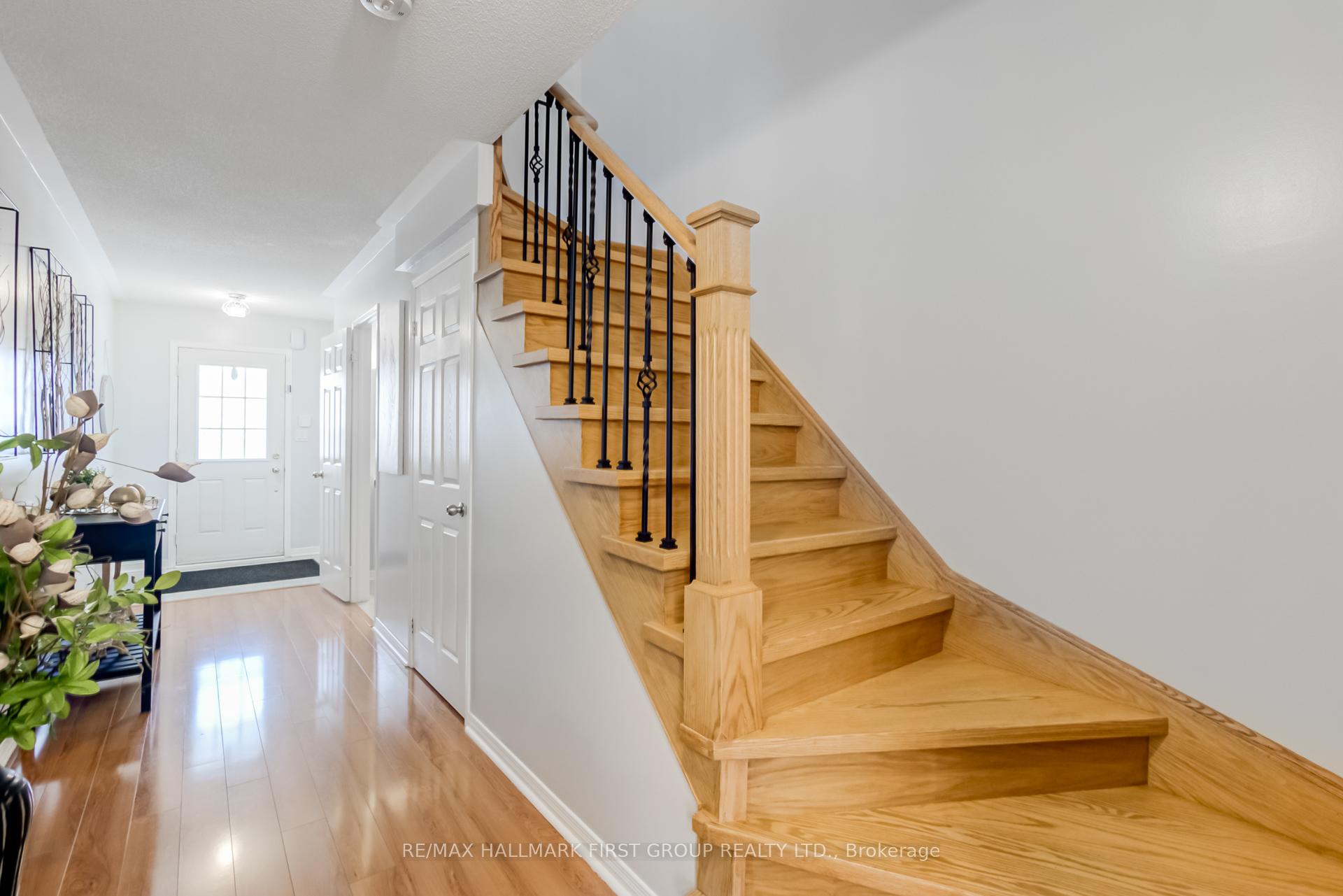 Photo 16 of 37 Abela Lane, Ajax, Central — HOMEH