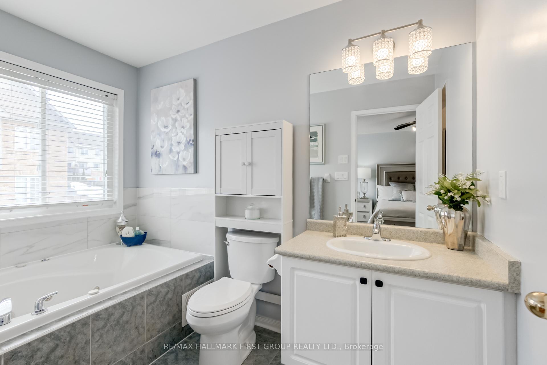 Photo 22 of 37 Abela Lane, Ajax, Central — HOMEH