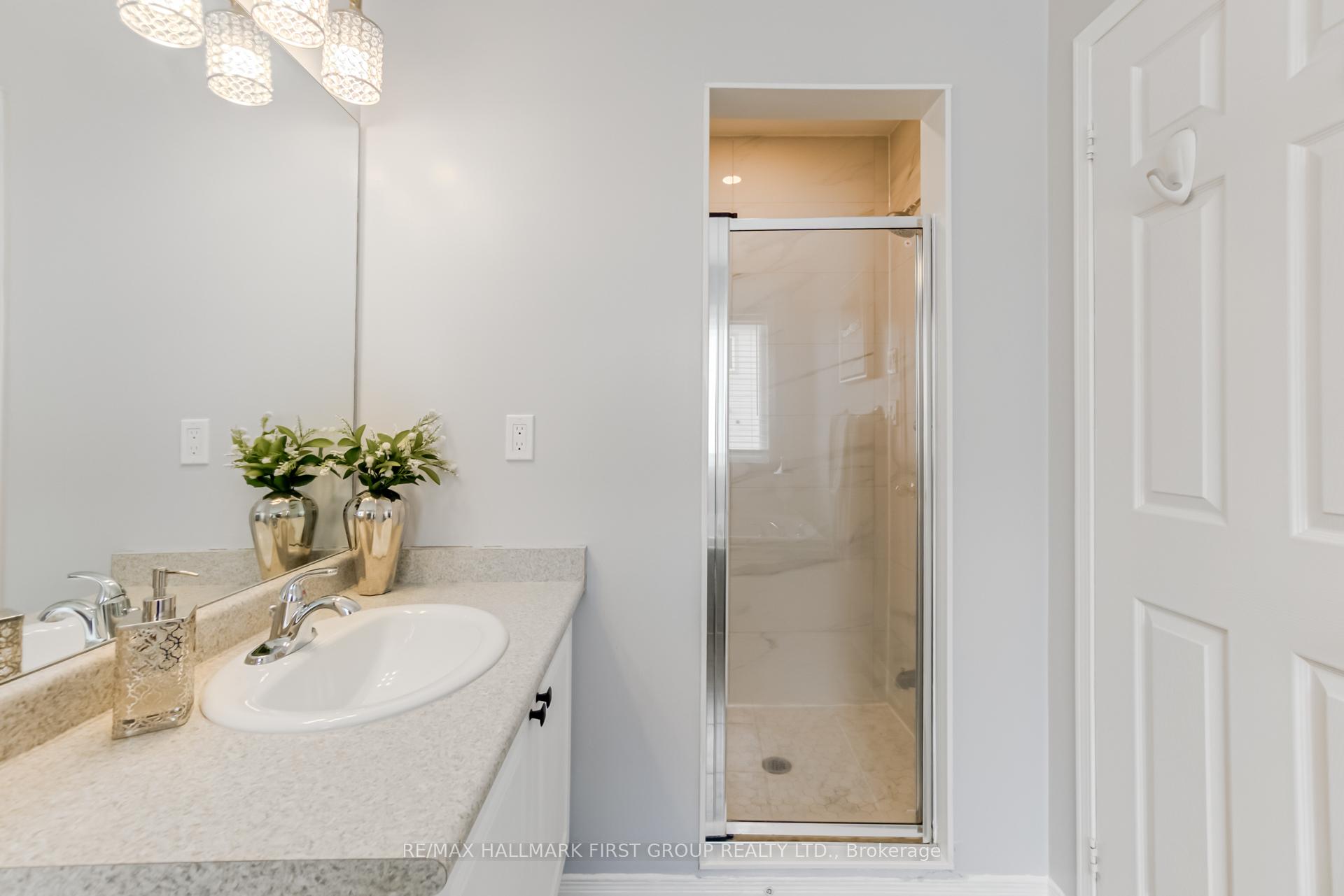 Photo 23 of 37 Abela Lane, Ajax, Central — HOMEH