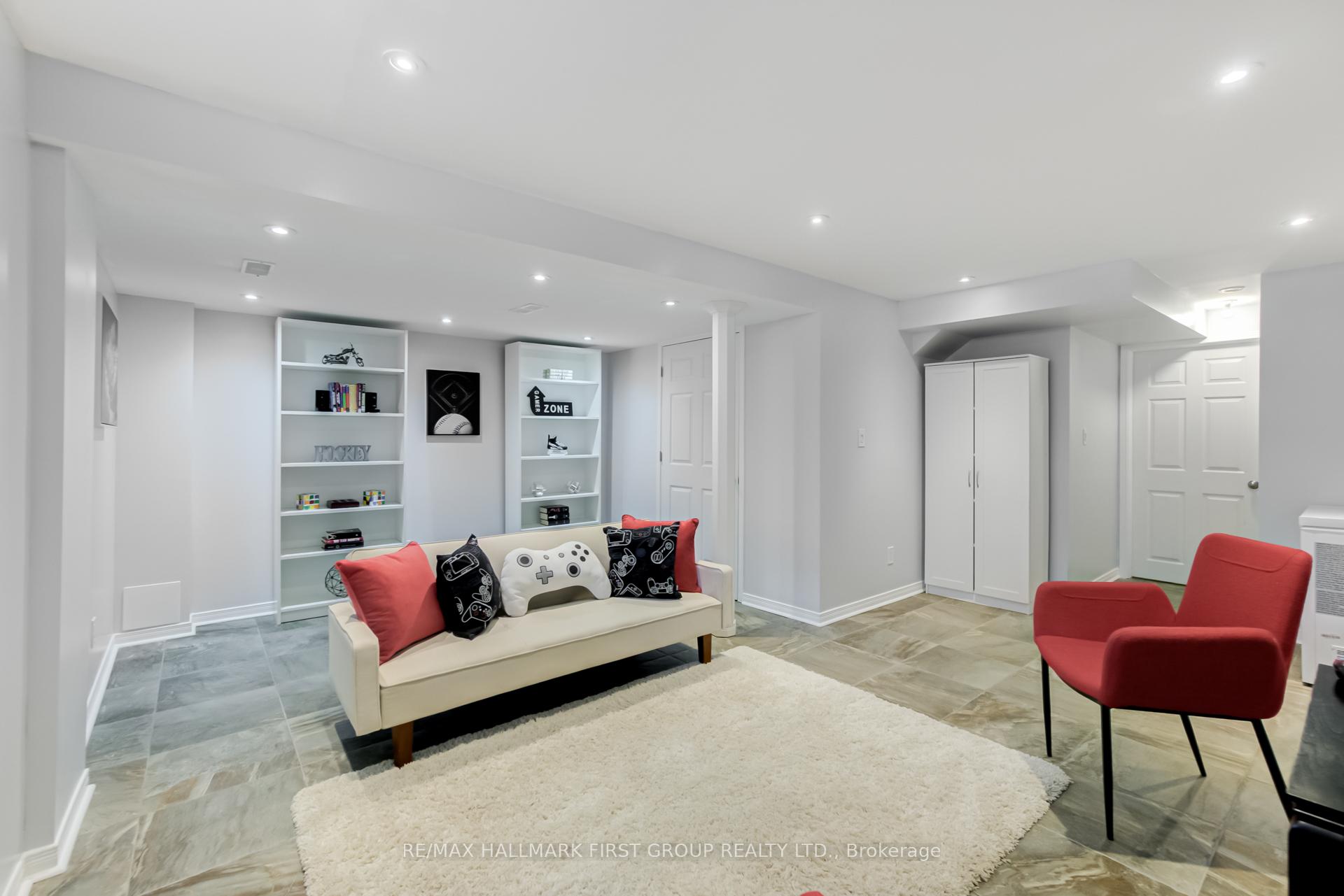 Photo 36 of 37 Abela Lane, Ajax, Central — HOMEH