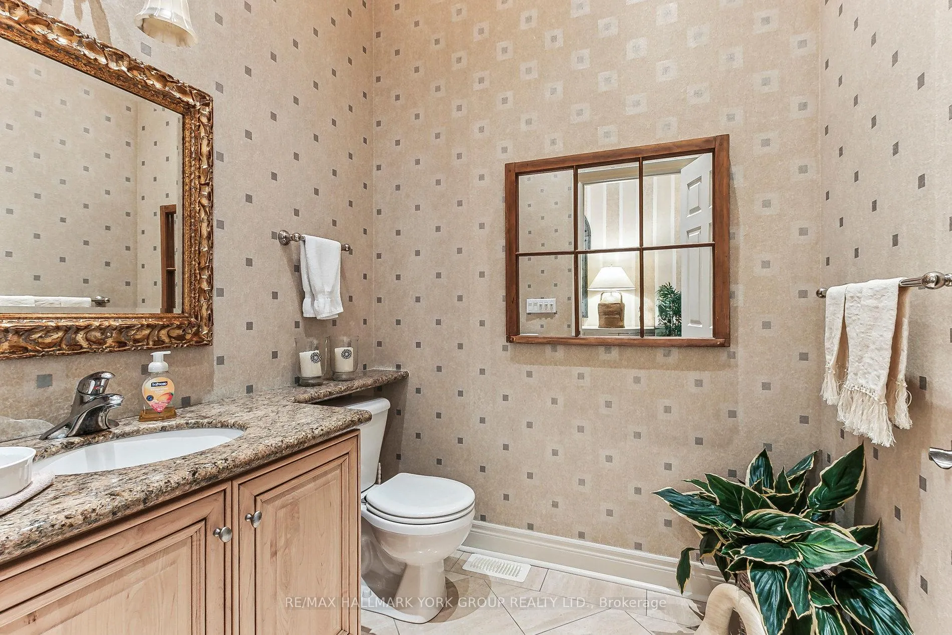 Photo 8 of 29 Arlington Way, Markham, Grandview — HOMEH