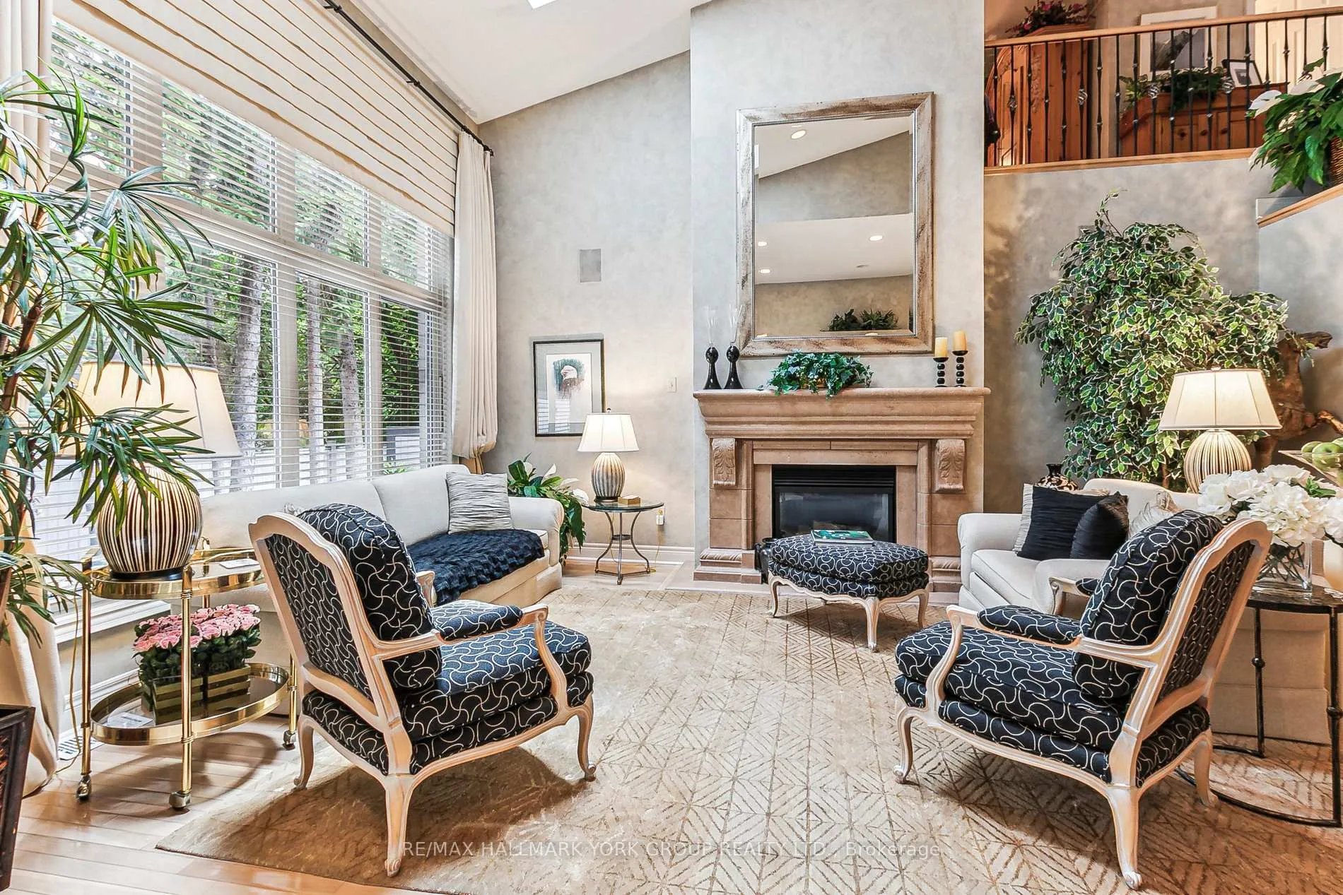 Photo 13 of 29 Arlington Way, Markham, Grandview — HOMEH