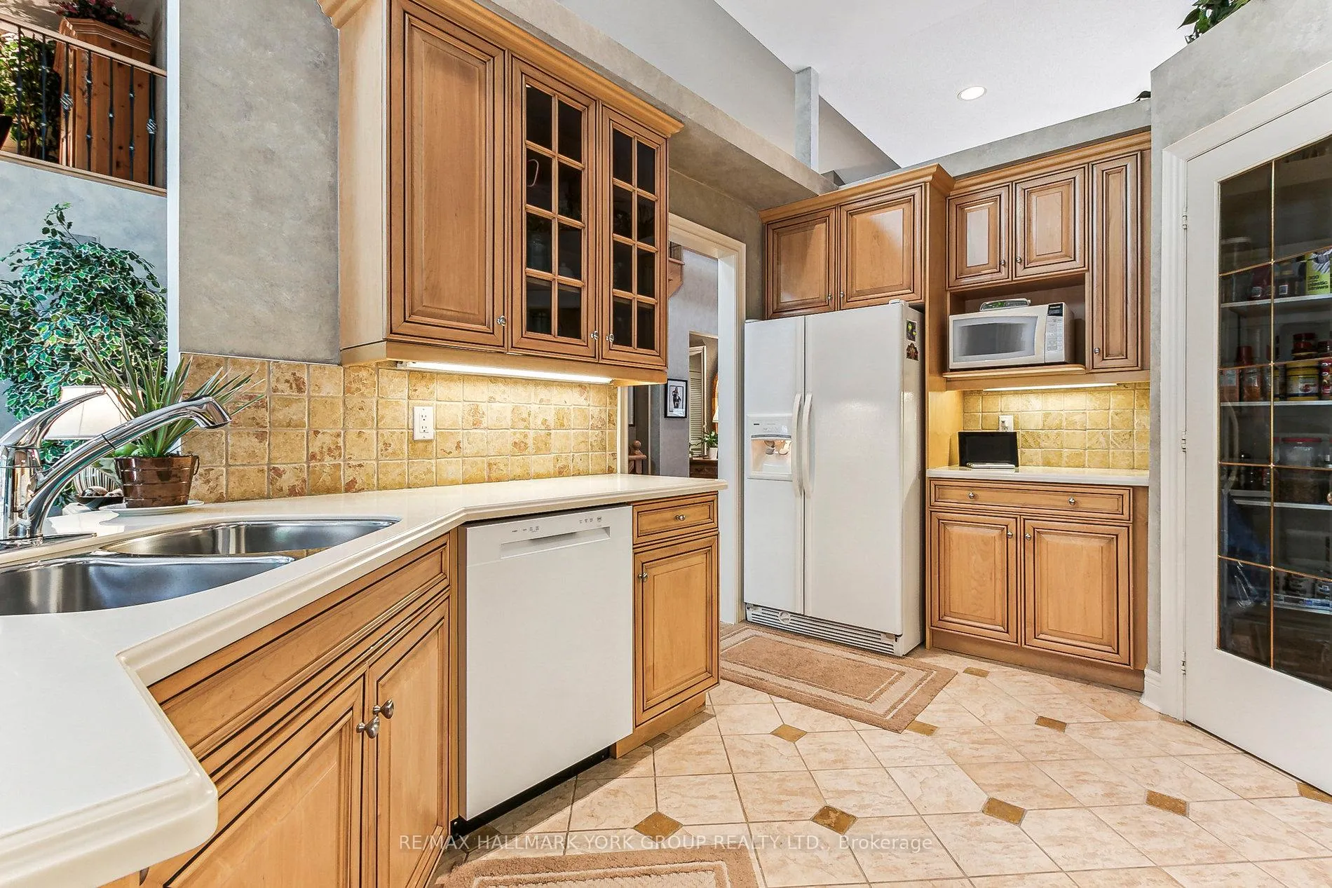 Photo 16 of 29 Arlington Way, Markham, Grandview — HOMEH