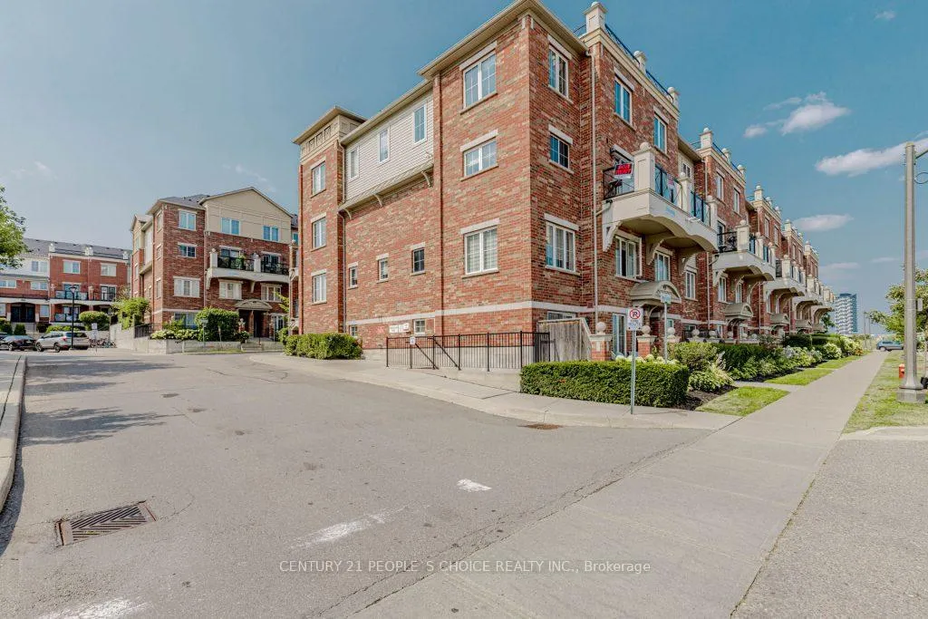 Front of Unit 25, 47 Hays Boulevard