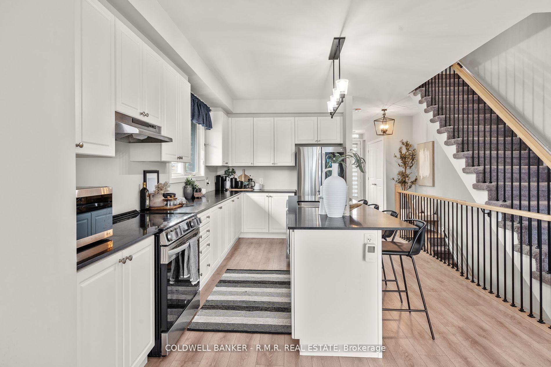 Photo 6 of 43 Assunta Lane, Clarington, Bowmanville — HOMEH