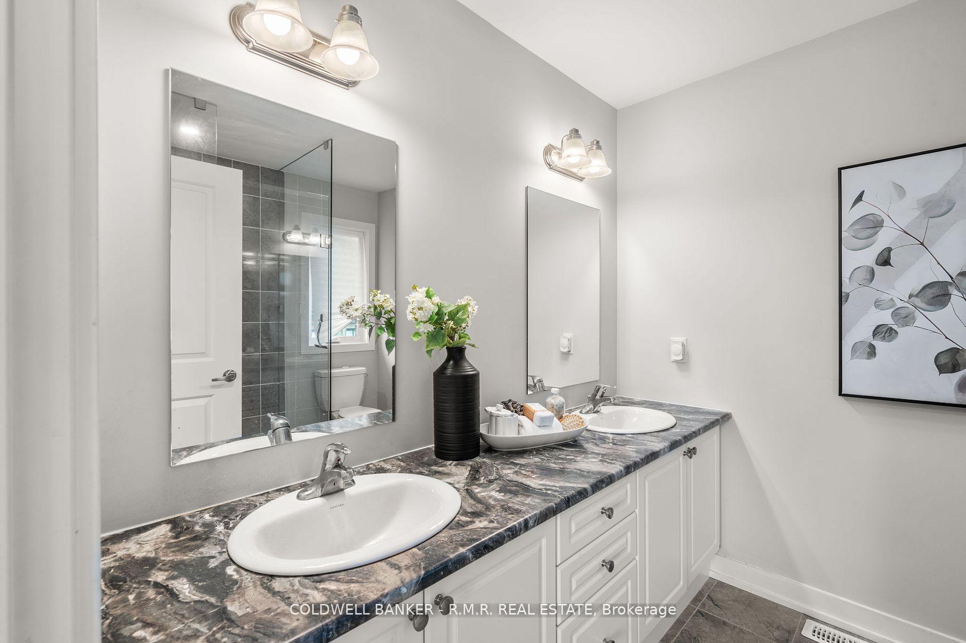 Photo 20 of 43 Assunta Lane, Clarington, Bowmanville — HOMEH