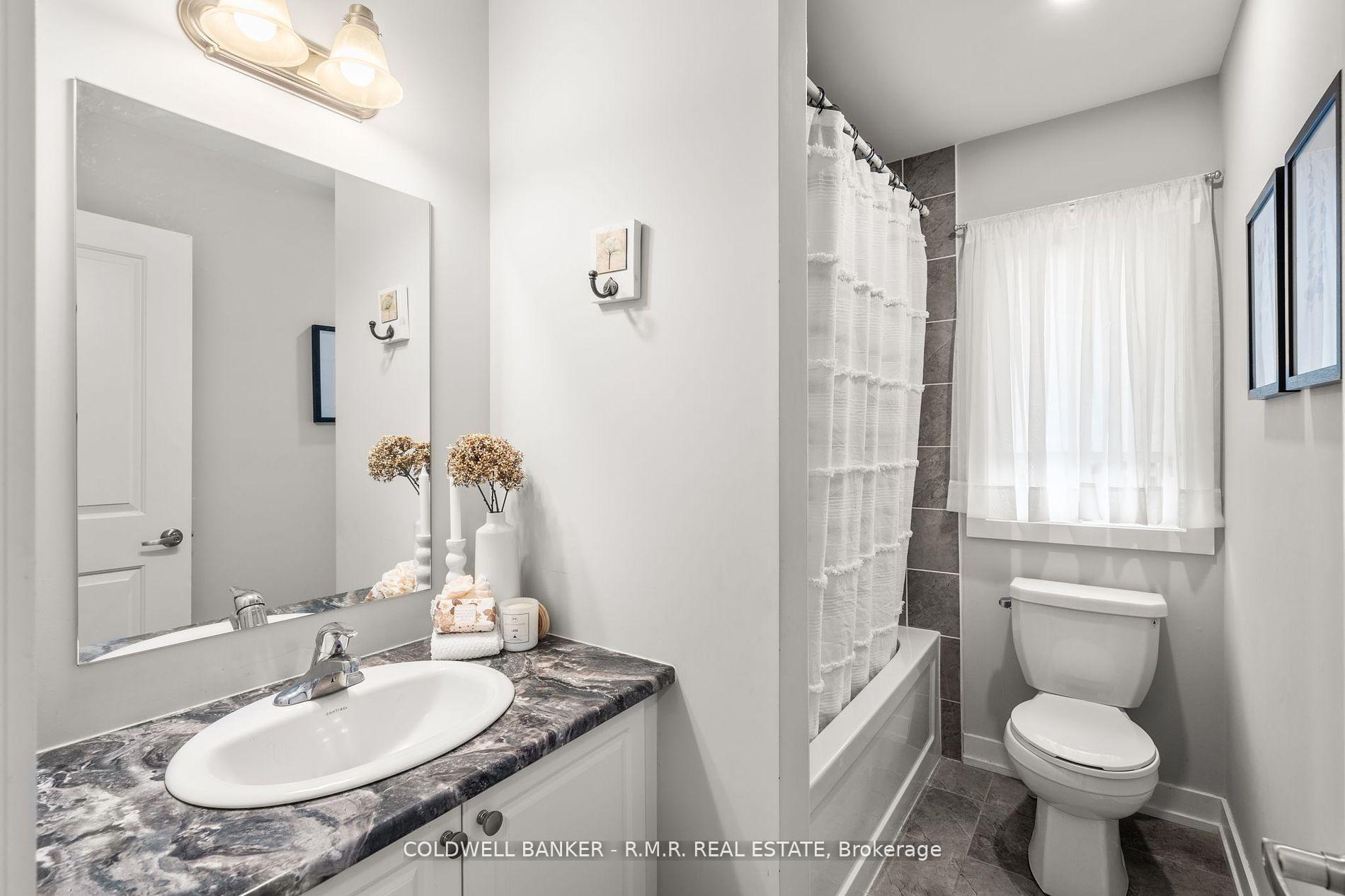Photo 27 of 43 Assunta Lane, Clarington, Bowmanville — HOMEH