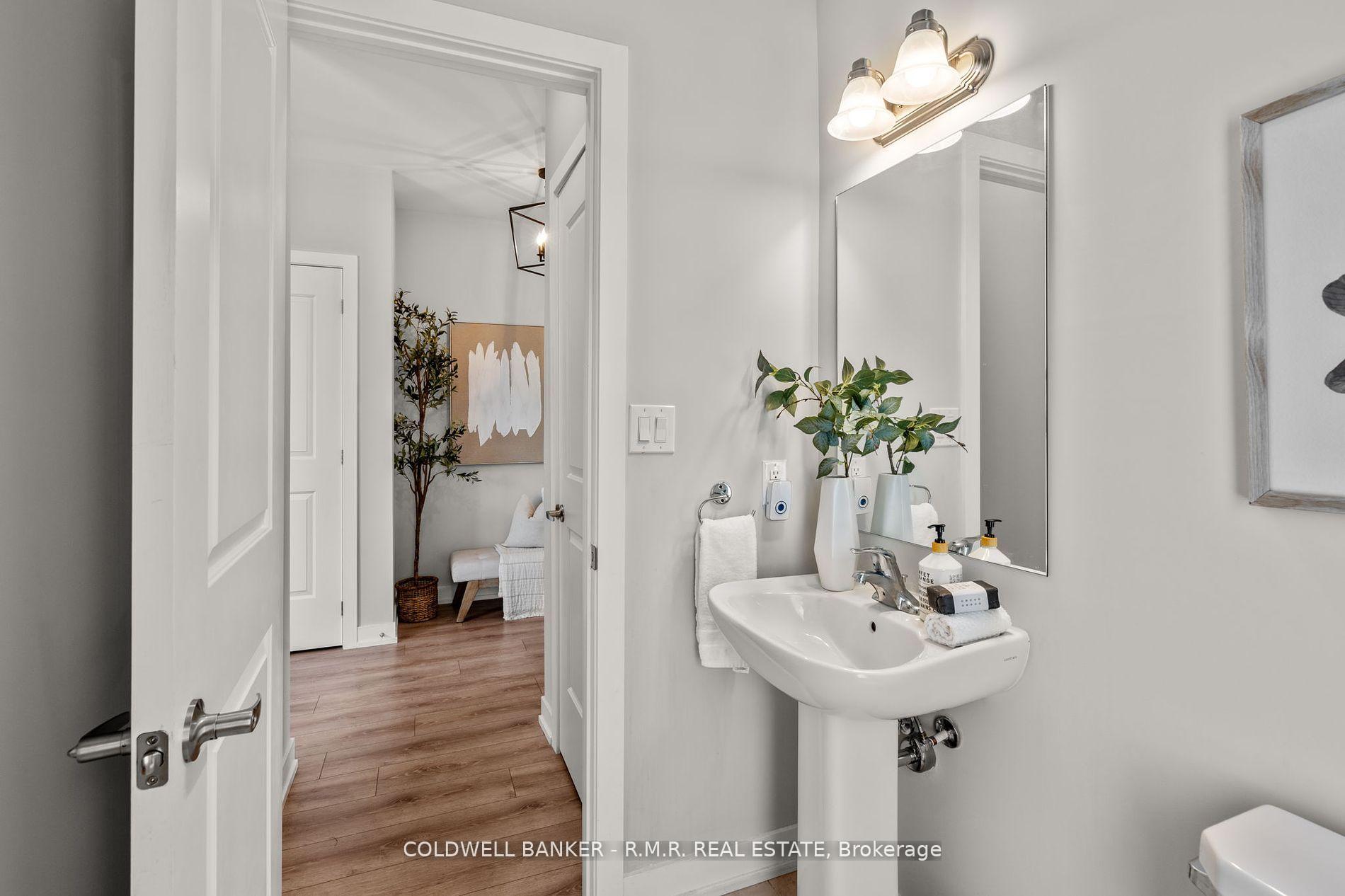 Photo 30 of 43 Assunta Lane, Clarington, Bowmanville — HOMEH