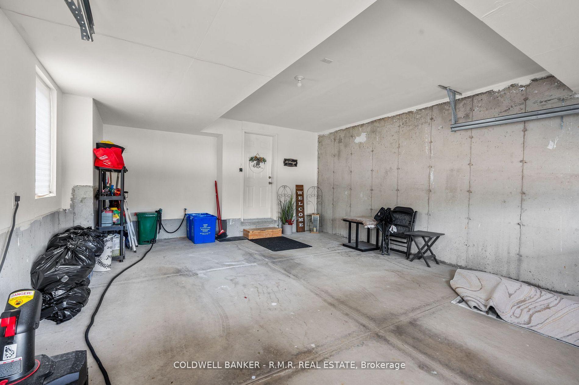 Photo 37 of 43 Assunta Lane, Clarington, Bowmanville — HOMEH