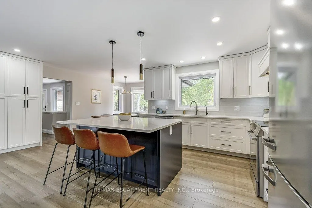 Photo 10 of 542 Paris Road, Brant, Paris — HOMEH
