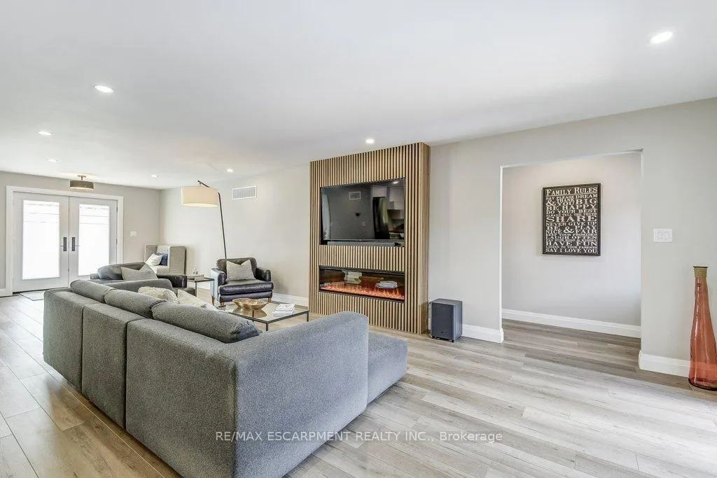 Photo 14 of 542 Paris Road, Brant, Paris — HOMEH