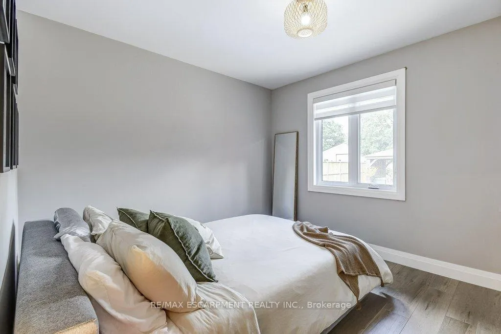 Photo 18 of 542 Paris Road, Brant, Paris — HOMEH