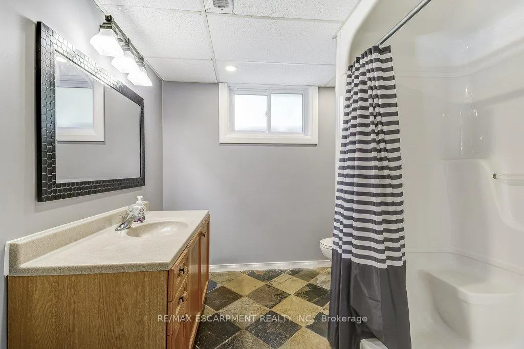 Photo 24 of 542 Paris Road, Brant, Paris — HOMEH