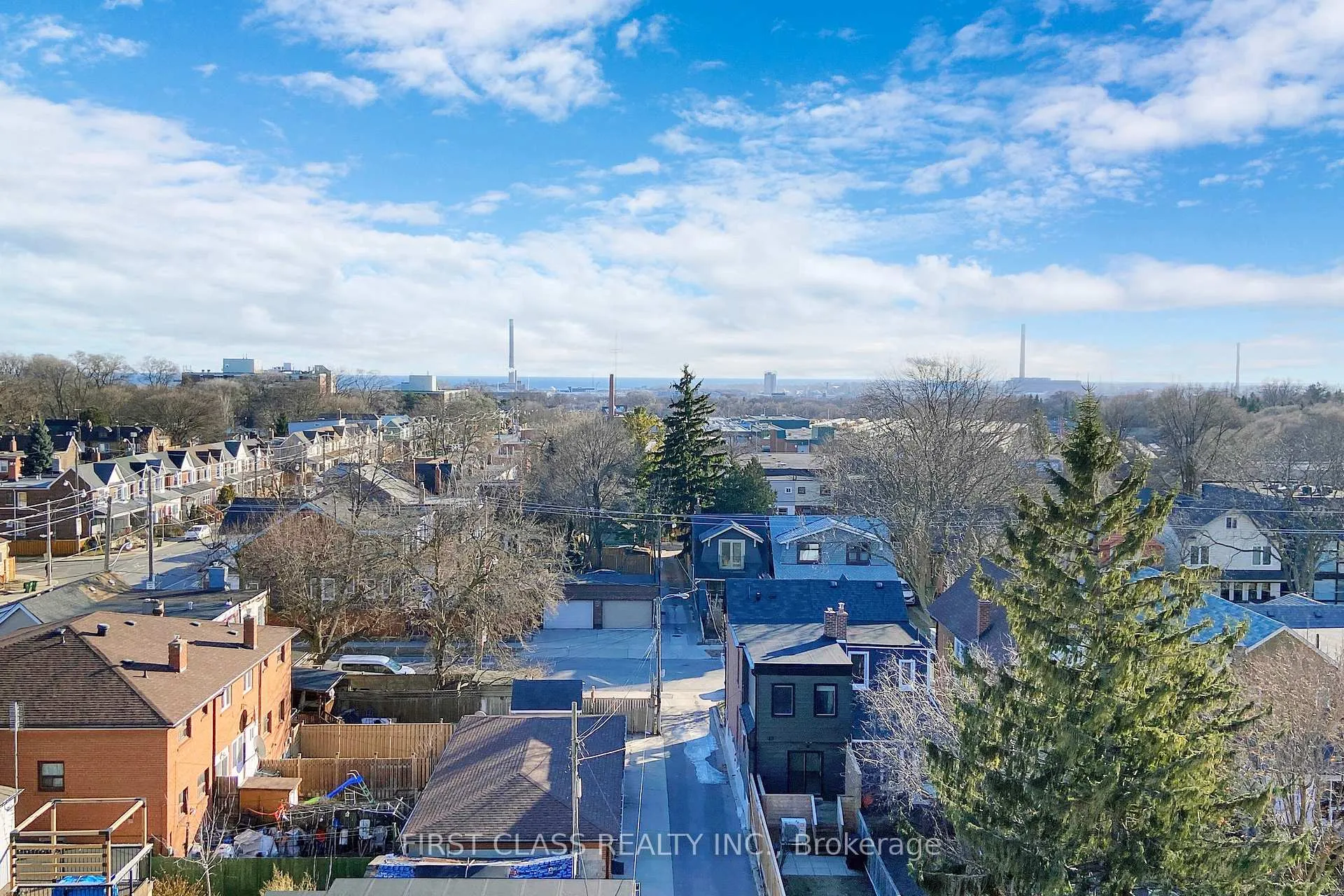 Front of Unit 603, 630 Greenwood Avenue S