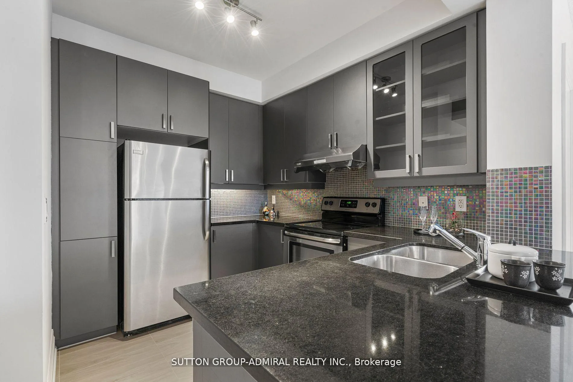 Photo 16 of Unit 407, 151 Upper Duke Crescent, Markham, Unionville — HOMEH