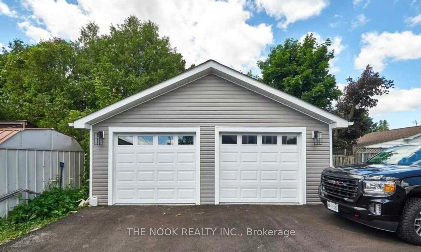 Photo 12 of 92 Elgin Street, Clarington, Bowmanville — HOMEH