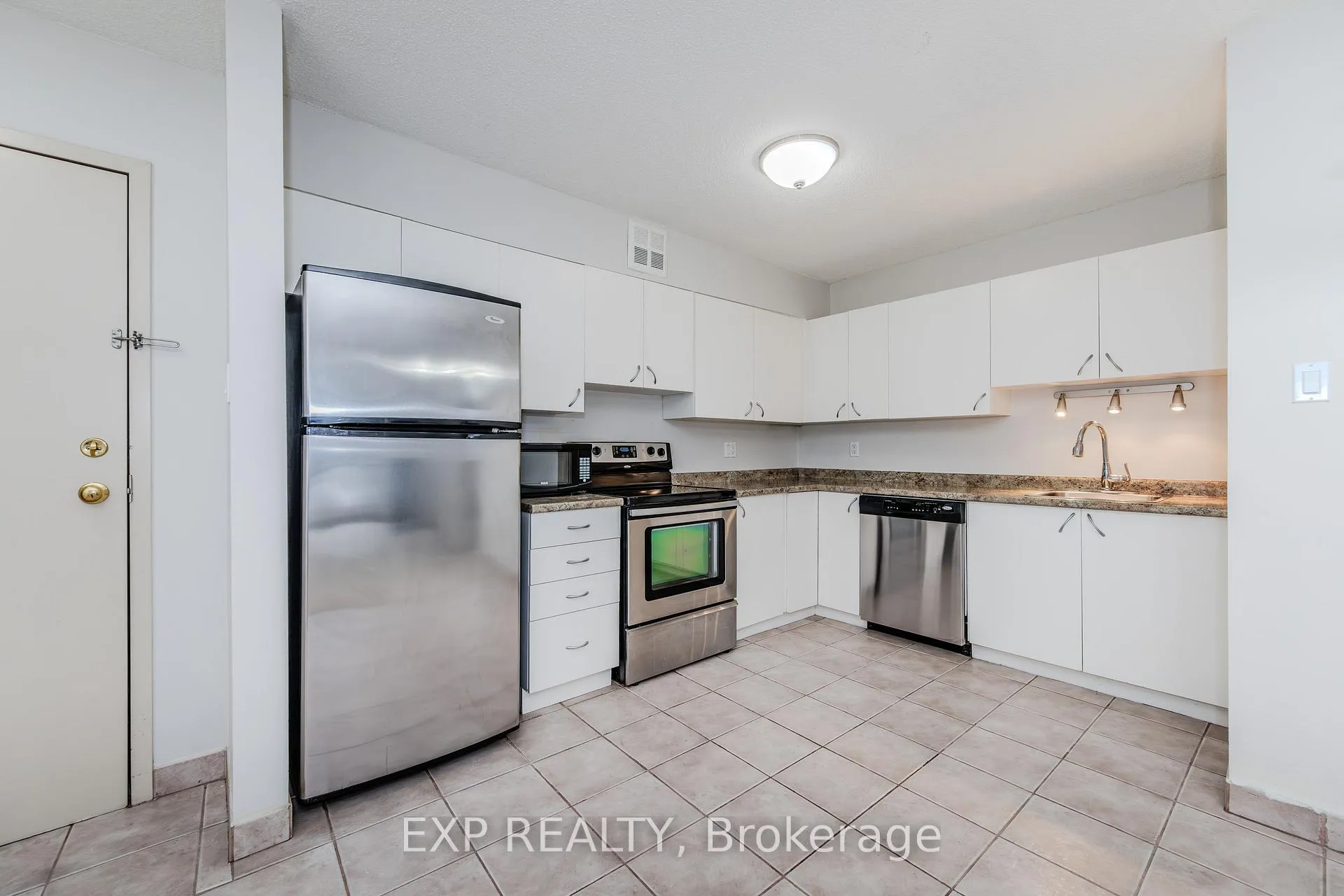 Photo 8 of Unit 404, 15 Hofstetter Avenue, Kitchener — HOMEH