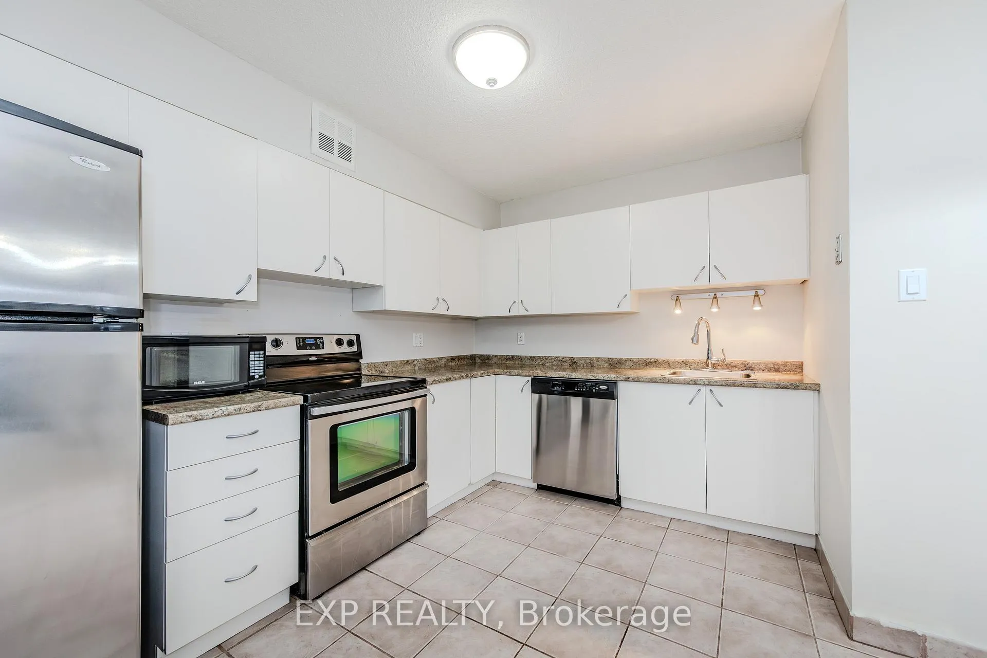 Photo 9 of Unit 404, 15 Hofstetter Avenue, Kitchener — HOMEH